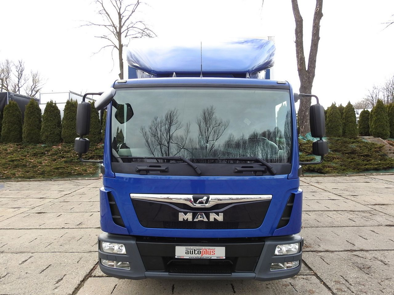 MAN TGL 12.220 BOX LIFT 18 PALLETS CRUISE CONTROLAIR CONDITIONING PNEUMATICS AUTOMATIC TWIN WHEELS 220HP - Koffer LKW: das Bild 5 MAN TGL 12.220 BOX LIFT 18 PALLETS CRUISE CONTROLAIR CONDITIONING PNEUMATICS AUTOMATIC TWIN WHEELS 220HP - Koffer LKW: das Bild 5