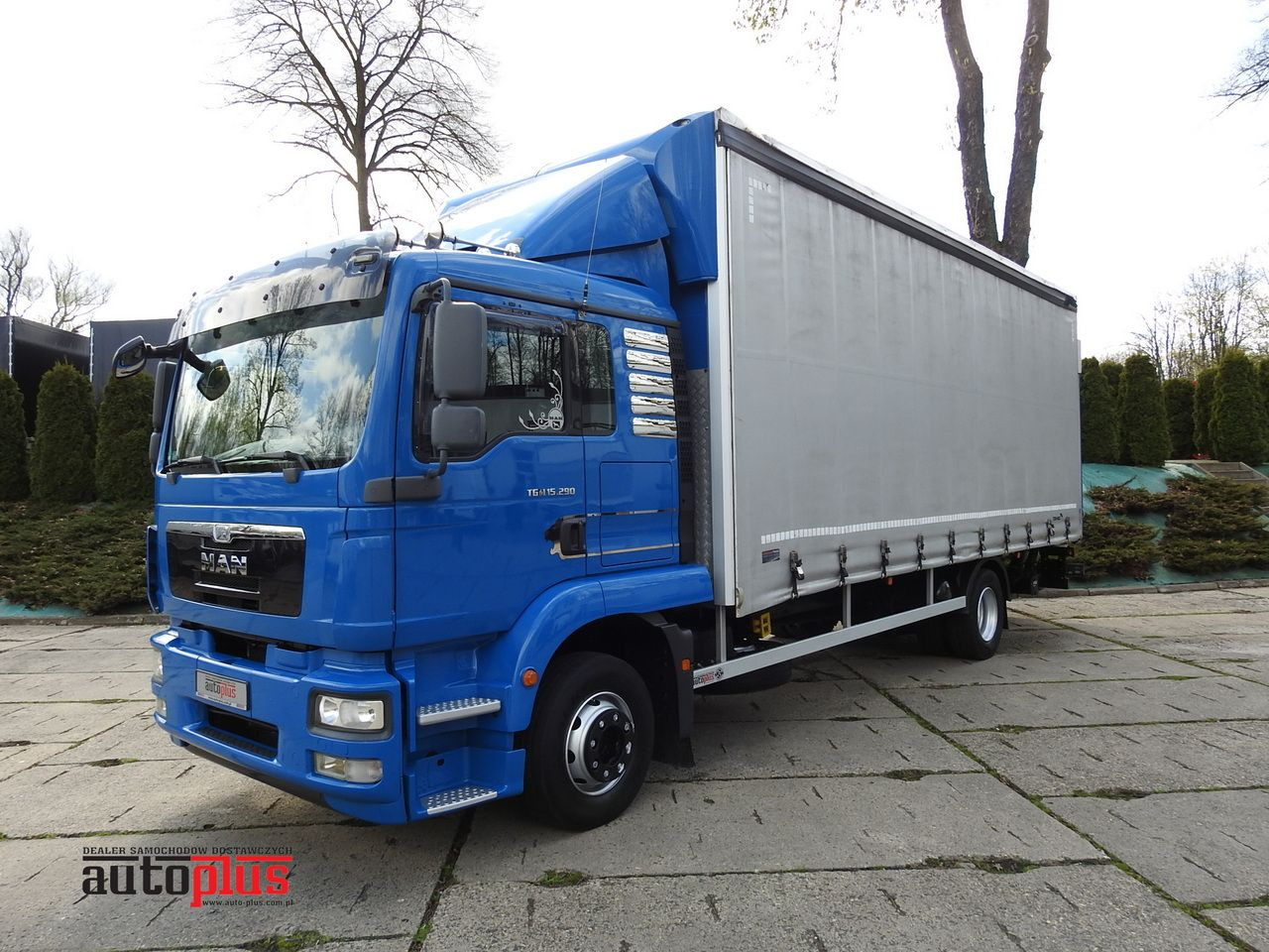 MAN TGM 15.290 TARPAULIN LIFT 18 PALLETS CRUISE CONTROL TWIN WHEELS AIR CONDITIONING 290HP - Planen Transporter: das Bild 1 MAN TGM 15.290 TARPAULIN LIFT 18 PALLETS CRUISE CONTROL TWIN WHEELS AIR CONDITIONING 290HP - Planen Transporter: das Bild 1