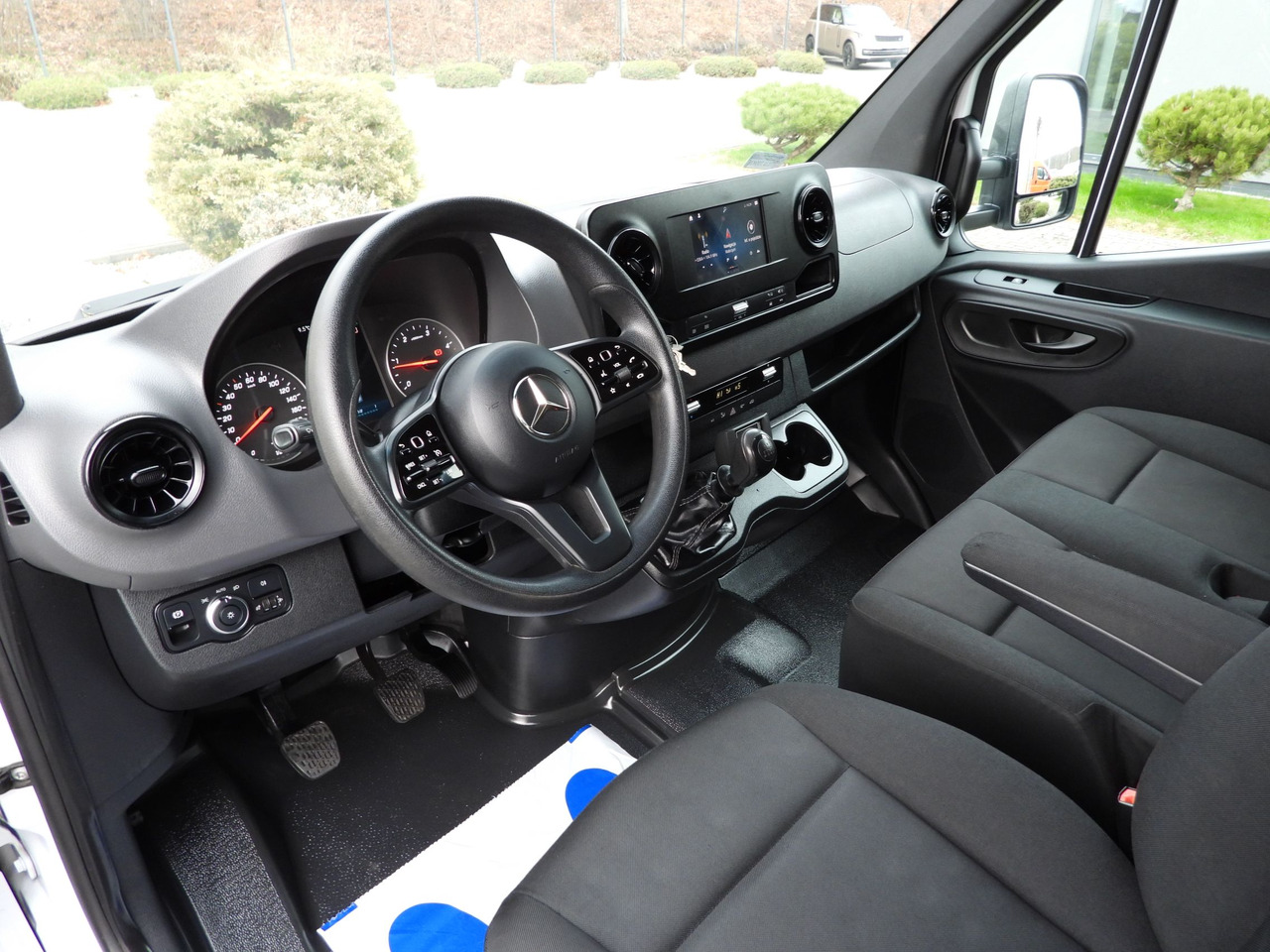 MERCEDES SPRINTER 314 REGRIGERATOR BOX -1*C CRUISE CONTROL NAVIGATION AIR CONDITIONING 140HP - Kühltransporter: das Bild 2 MERCEDES SPRINTER 314 REGRIGERATOR BOX -1*C CRUISE CONTROL NAVIGATION AIR CONDITIONING 140HP - Kühltransporter: das Bild 2