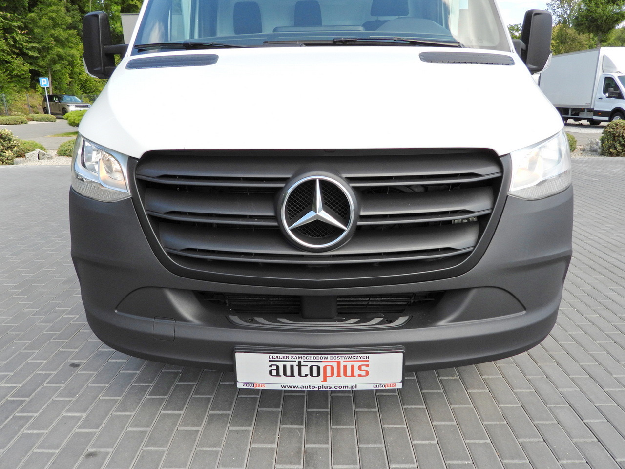 Koffer Transporter MERCEDES SPRINTER 514 BOX LIFT 8 PALLETS CRUISE CONTROL TWIN WHEELS AIR CONDITIONING 140HP: das Bild 14 Koffer Transporter MERCEDES SPRINTER 514 BOX LIFT 8 PALLETS CRUISE CONTROL TWIN WHEELS AIR CONDITIONING 140HP: das Bild 14