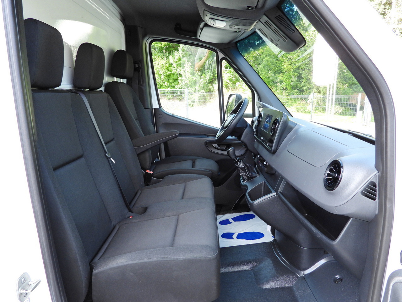 Koffer Transporter MERCEDES SPRINTER 514 BOX LIFT 8 PALLETS CRUISE CONTROL TWIN WHEELS AIR CONDITIONING 140HP: das Bild 36 Koffer Transporter MERCEDES SPRINTER 514 BOX LIFT 8 PALLETS CRUISE CONTROL TWIN WHEELS AIR CONDITIONING 140HP: das Bild 36