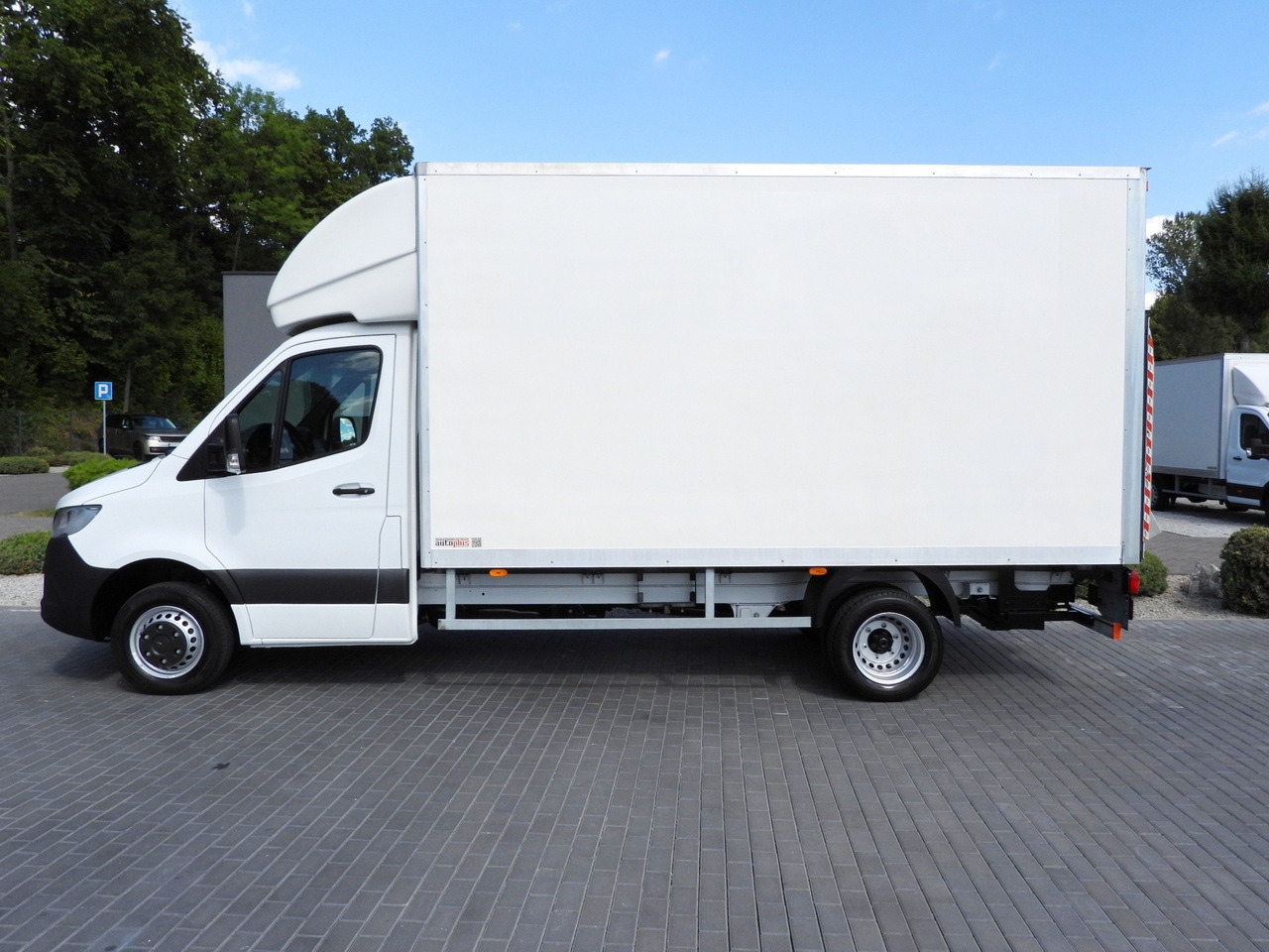 Koffer Transporter MERCEDES SPRINTER 514 BOX LIFT 8 PALLETS CRUISE CONTROL TWIN WHEELS AIR CONDITIONING 140HP: das Bild 8 Koffer Transporter MERCEDES SPRINTER 514 BOX LIFT 8 PALLETS CRUISE CONTROL TWIN WHEELS AIR CONDITIONING 140HP: das Bild 8