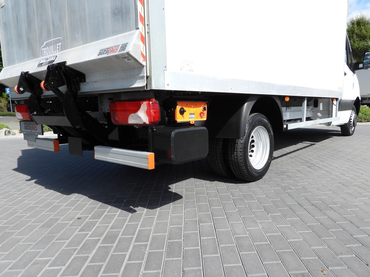 Koffer Transporter MERCEDES SPRINTER 514 BOX LIFT 8 PALLETS CRUISE CONTROL TWIN WHEELS AIR CONDITIONING 140HP: das Bild 21 Koffer Transporter MERCEDES SPRINTER 514 BOX LIFT 8 PALLETS CRUISE CONTROL TWIN WHEELS AIR CONDITIONING 140HP: das Bild 21