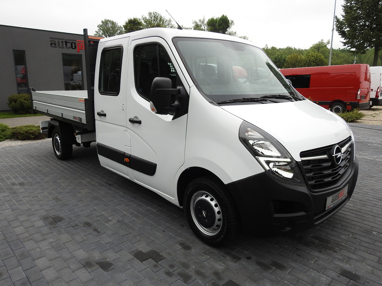 OPEL MOVANO TIPPER DOUBLE CABIN DOKA 6 SEATS CRUISE CONTROL LED LIGHTS AIR CONDITIONING 145HP - Kipper Transporter: das Bild 4 OPEL MOVANO TIPPER DOUBLE CABIN DOKA 6 SEATS CRUISE CONTROL LED LIGHTS AIR CONDITIONING 145HP - Kipper Transporter: das Bild 4