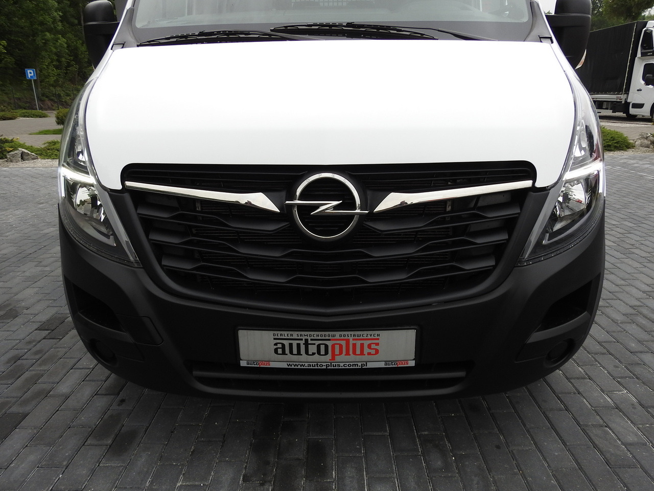 OPEL MOVANO TIPPER DOUBLE CABIN DOKA 6 SEATS CRUISE CONTROL LED LIGHTS AIR CONDITIONING 145HP - Kipper Transporter: das Bild 5 OPEL MOVANO TIPPER DOUBLE CABIN DOKA 6 SEATS CRUISE CONTROL LED LIGHTS AIR CONDITIONING 145HP - Kipper Transporter: das Bild 5