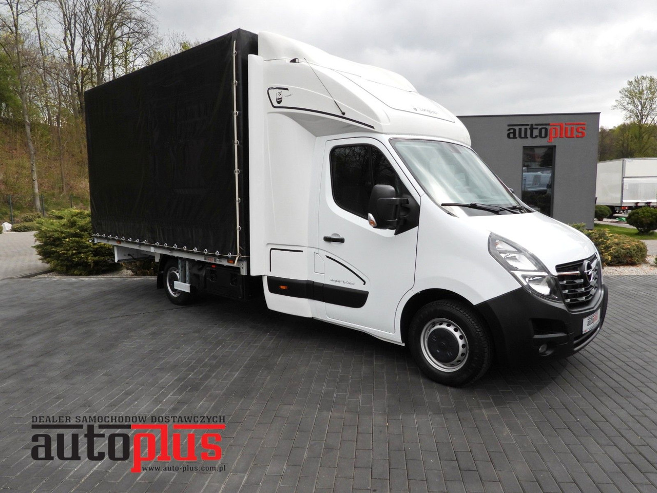 Opel MOVANO PRITSCHE PLANE 10 PALETTEN WEBASTO A/C - Planen Transporter, Transporter mit Doppelkabine: das Bild 1 Opel MOVANO PRITSCHE PLANE 10 PALETTEN WEBASTO A/C - Planen Transporter, Transporter mit Doppelkabine: das Bild 1