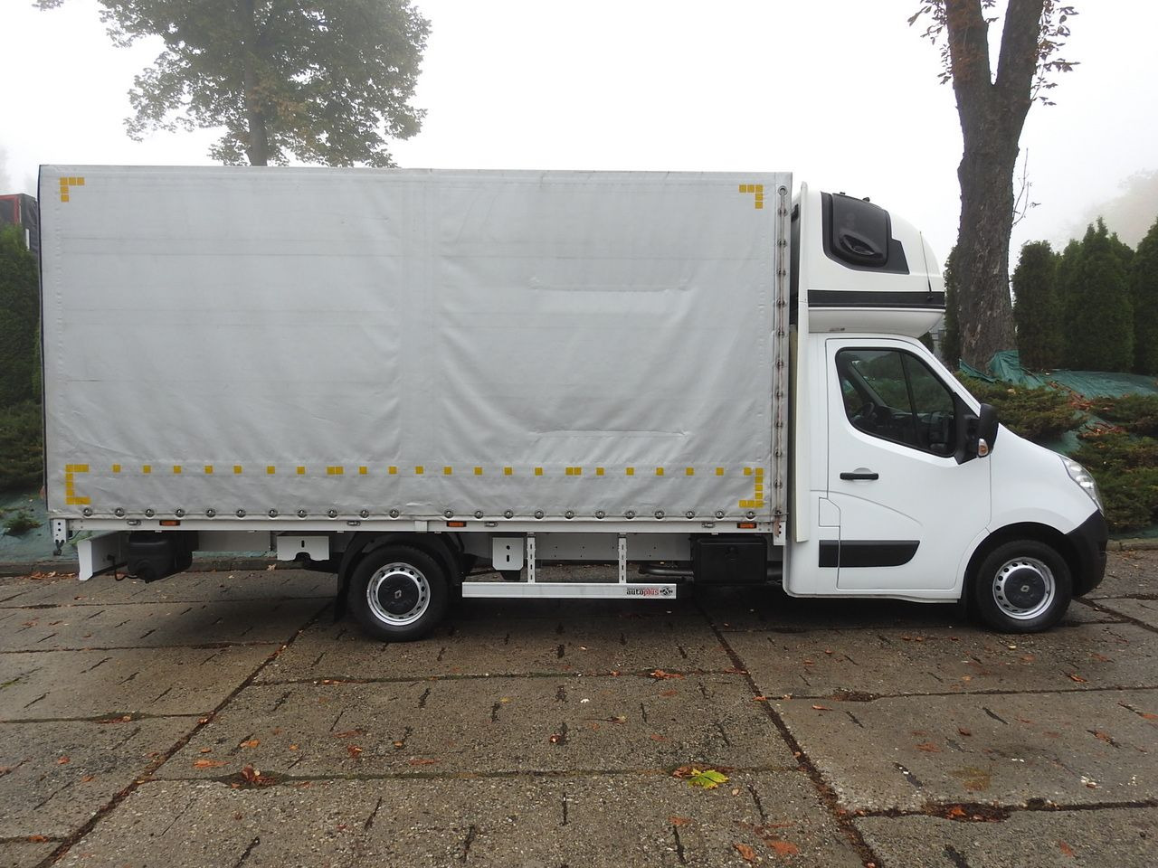Planen Transporter RENAULT MASTER: das Bild 7 Planen Transporter RENAULT MASTER: das Bild 7