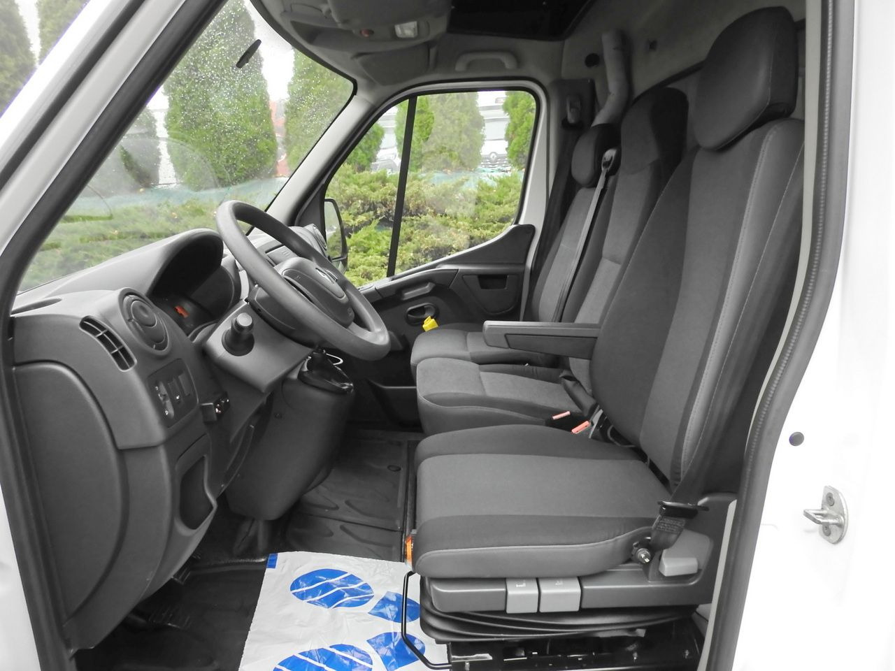 Planen Transporter RENAULT MASTER: das Bild 28 Planen Transporter RENAULT MASTER: das Bild 28