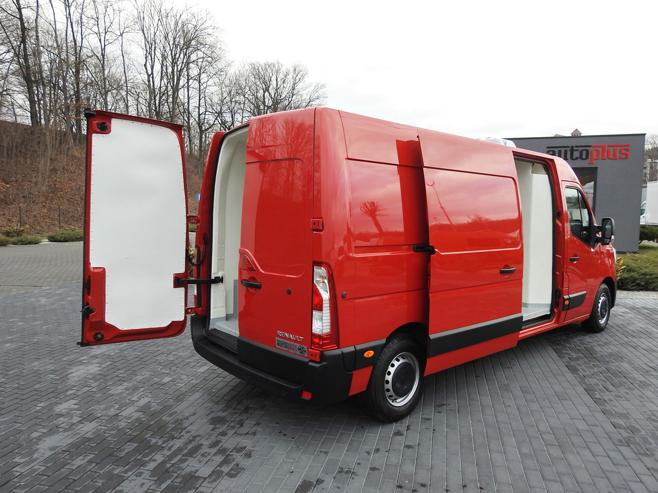 RENAULT MASTER REFRIGERATOR VAN 1*C CRUISE CONTROL AIR CONDITIONING LED LIGHTS 135HP - Kühltransporter: das Bild 3 RENAULT MASTER REFRIGERATOR VAN 1*C CRUISE CONTROL AIR CONDITIONING LED LIGHTS 135HP - Kühltransporter: das Bild 3