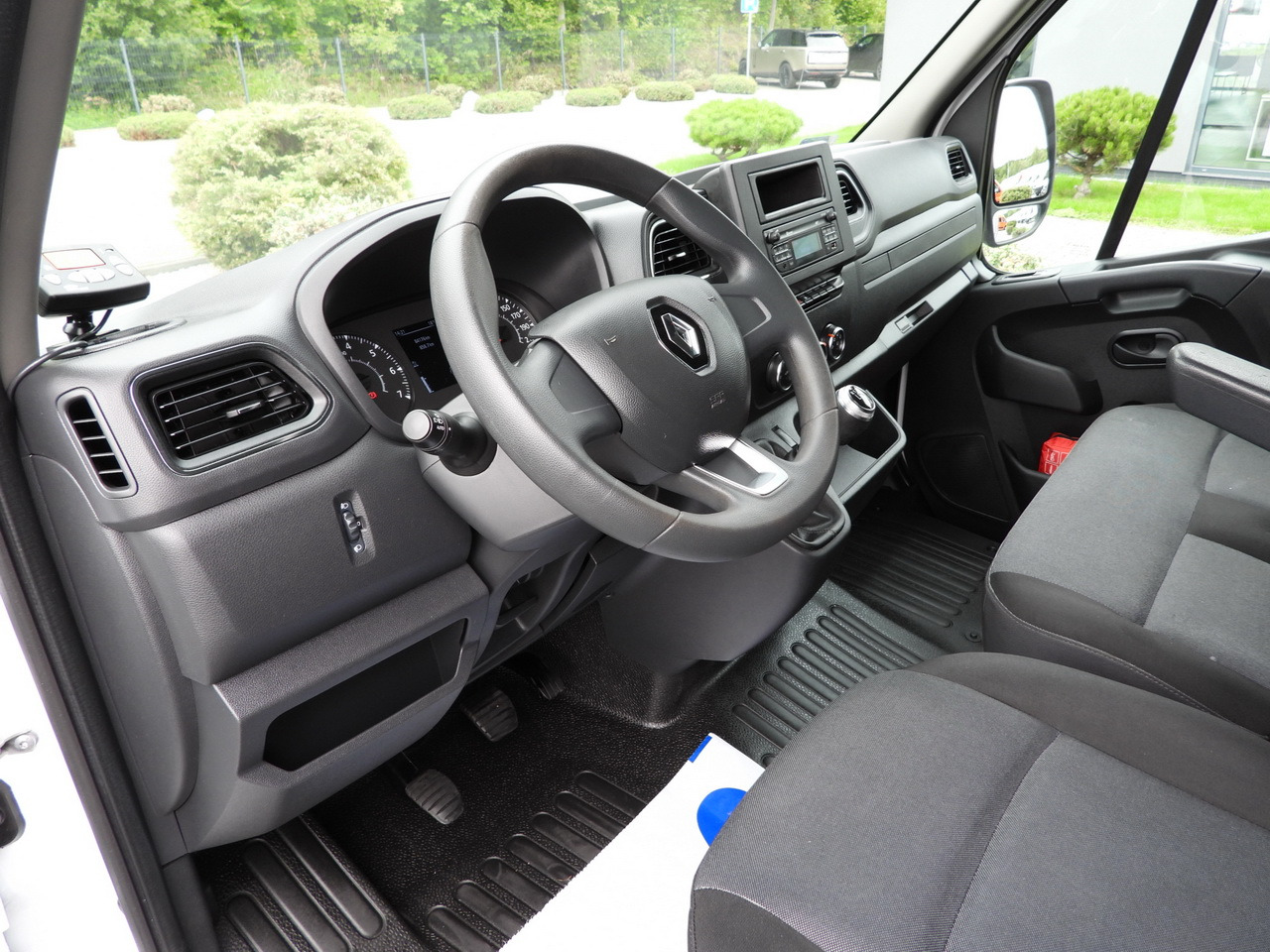 RENAULT MASTER REGRIGERATOR BOX 1*C LED LIGHTS AIR CONDITIONING 165HP - Kühltransporter: das Bild 2 RENAULT MASTER REGRIGERATOR BOX 1*C LED LIGHTS AIR CONDITIONING 165HP - Kühltransporter: das Bild 2