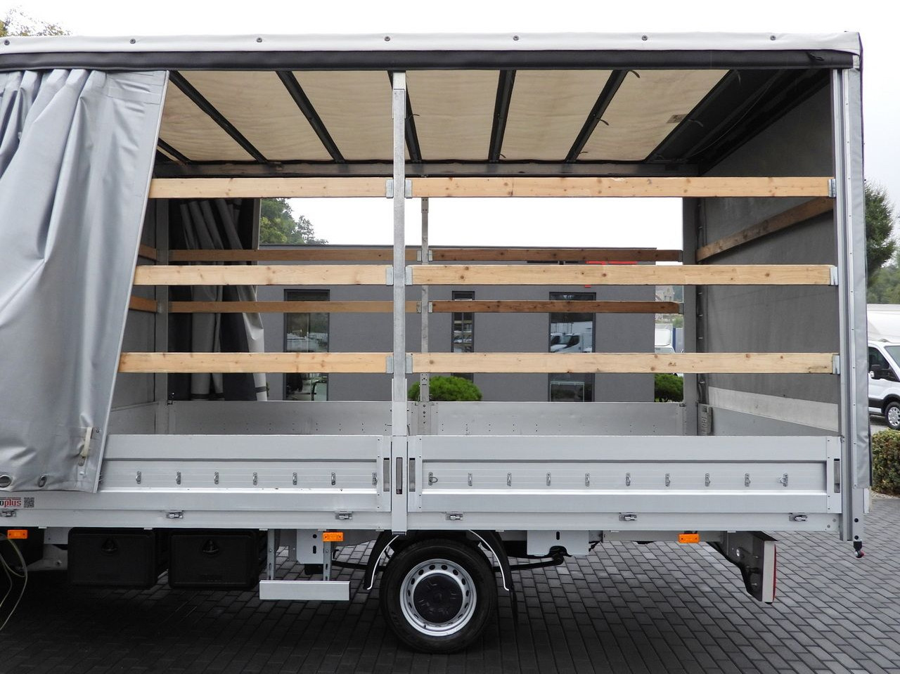 Planen Transporter RENAULT MASTER TARPAULIN 12 PALLETS WEBASTO CRUISE CONTROL NAVIGATION LED LIGHTS PNEUMATICS AIR CONDITIONING 165HP: das Bild 23 Planen Transporter RENAULT MASTER TARPAULIN 12 PALLETS WEBASTO CRUISE CONTROL NAVIGATION LED LIGHTS PNEUMATICS AIR CONDITIONING 165HP: das Bild 23