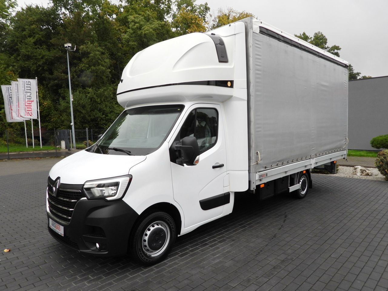 Planen Transporter RENAULT MASTER TARPAULIN 12 PALLETS WEBASTO CRUISE CONTROL NAVIGATION LED LIGHTS PNEUMATICS AIR CONDITIONING 165HP: das Bild 6 Planen Transporter RENAULT MASTER TARPAULIN 12 PALLETS WEBASTO CRUISE CONTROL NAVIGATION LED LIGHTS PNEUMATICS AIR CONDITIONING 165HP: das Bild 6