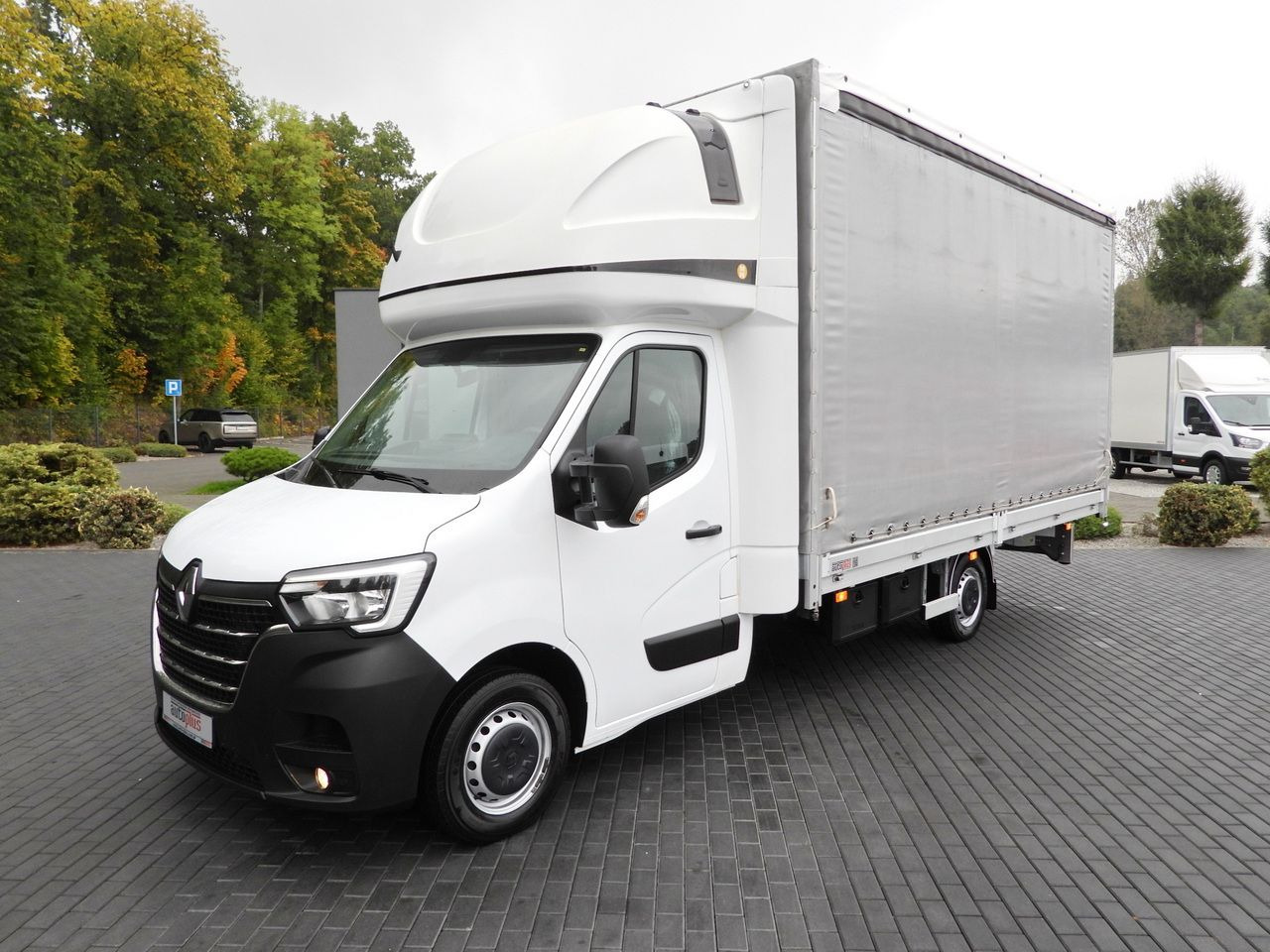 Planen Transporter RENAULT MASTER TARPAULIN 12 PALLETS WEBASTO CRUISE CONTROL NAVIGATION LED LIGHTS PNEUMATICS AIR CONDITIONING 165HP: das Bild 18 Planen Transporter RENAULT MASTER TARPAULIN 12 PALLETS WEBASTO CRUISE CONTROL NAVIGATION LED LIGHTS PNEUMATICS AIR CONDITIONING 165HP: das Bild 18