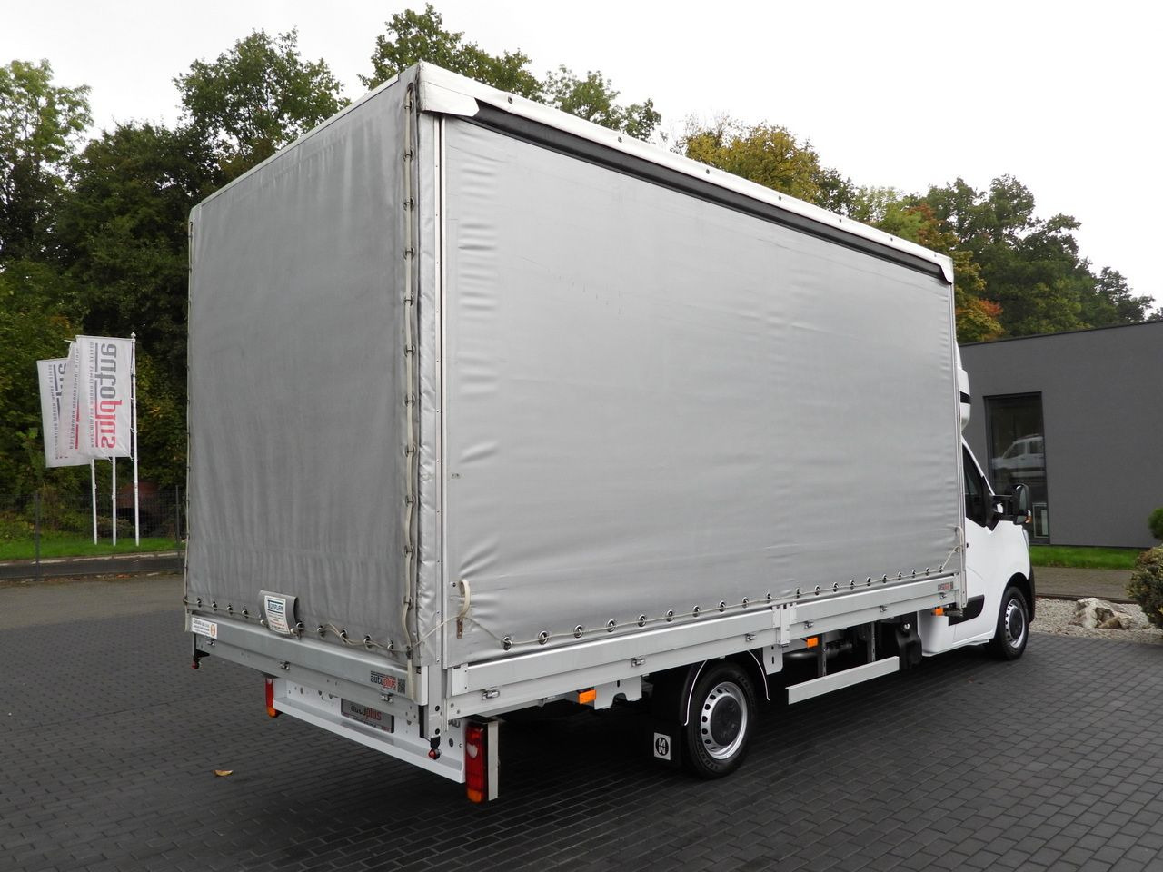 Planen Transporter RENAULT MASTER TARPAULIN 12 PALLETS WEBASTO CRUISE CONTROL NAVIGATION LED LIGHTS PNEUMATICS AIR CONDITIONING 165HP: das Bild 13 Planen Transporter RENAULT MASTER TARPAULIN 12 PALLETS WEBASTO CRUISE CONTROL NAVIGATION LED LIGHTS PNEUMATICS AIR CONDITIONING 165HP: das Bild 13