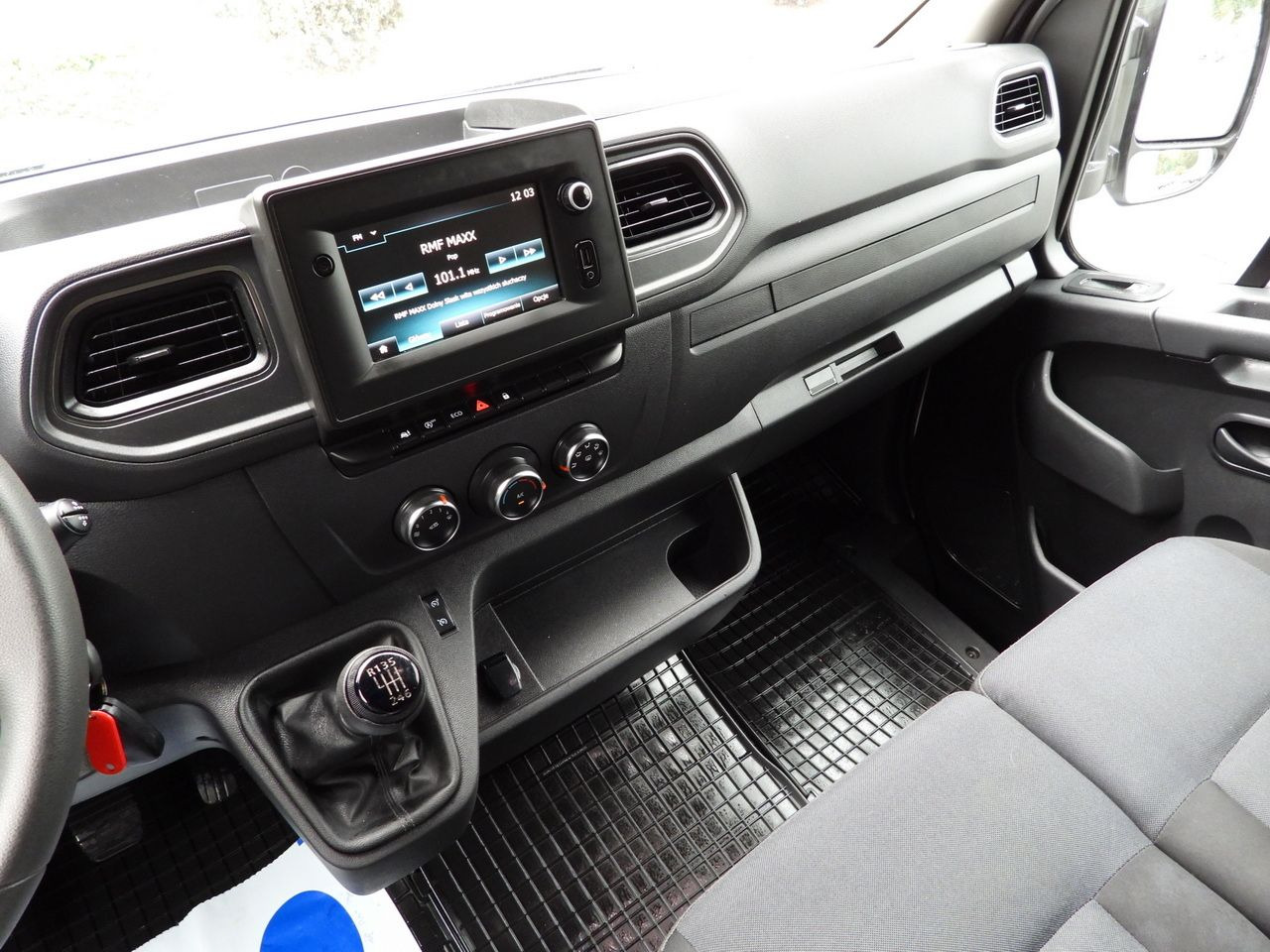 Planen Transporter RENAULT MASTER TARPAULIN 12 PALLETS WEBASTO CRUISE CONTROL NAVIGATION LED LIGHTS PNEUMATICS AIR CONDITIONING 165HP: das Bild 31 Planen Transporter RENAULT MASTER TARPAULIN 12 PALLETS WEBASTO CRUISE CONTROL NAVIGATION LED LIGHTS PNEUMATICS AIR CONDITIONING 165HP: das Bild 31