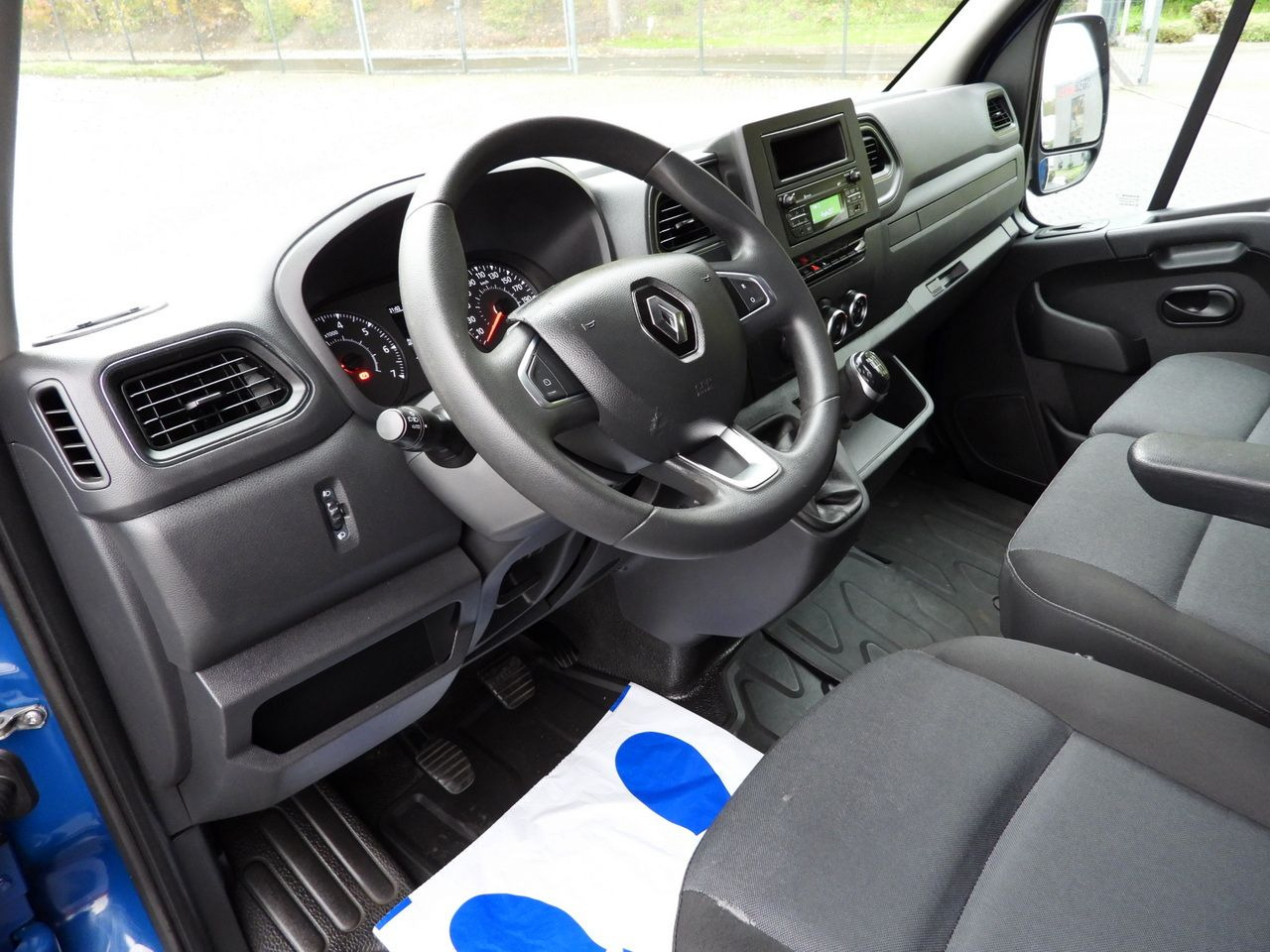 RENAULT MASTER TARPAULIN LIFT 8 PALLETS WEBASTO CRUISE CONTROL LED LIGHTS AIR CONDITIONING 165HP - Planen Transporter: das Bild 2 RENAULT MASTER TARPAULIN LIFT 8 PALLETS WEBASTO CRUISE CONTROL LED LIGHTS AIR CONDITIONING 165HP - Planen Transporter: das Bild 2