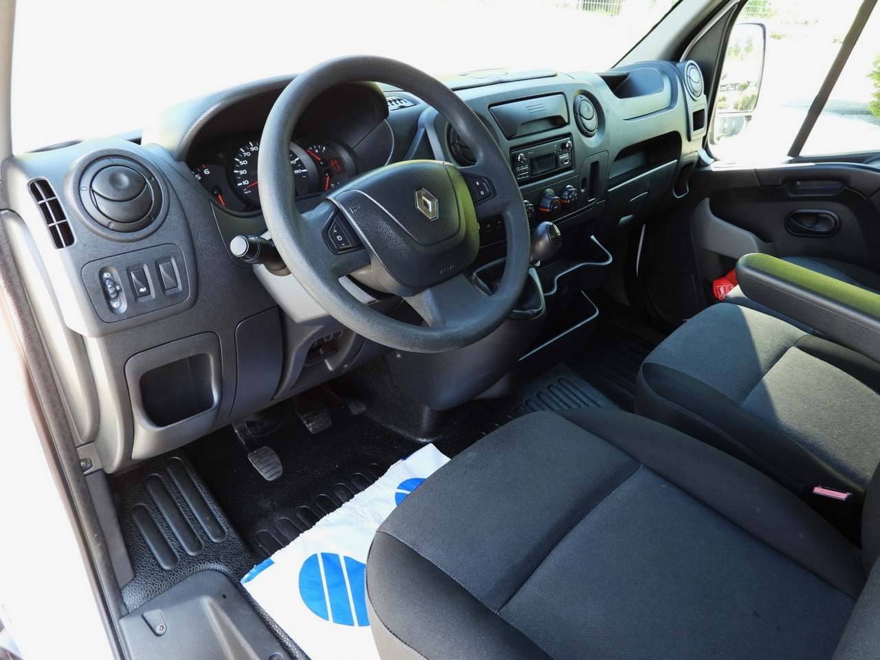 RENAULT MASTER TIPPER CRUISE CONTROL TWIN WHEELS AIR CONDITIONING 145HP - Kipper Transporter: das Bild 2 RENAULT MASTER TIPPER CRUISE CONTROL TWIN WHEELS AIR CONDITIONING 145HP - Kipper Transporter: das Bild 2