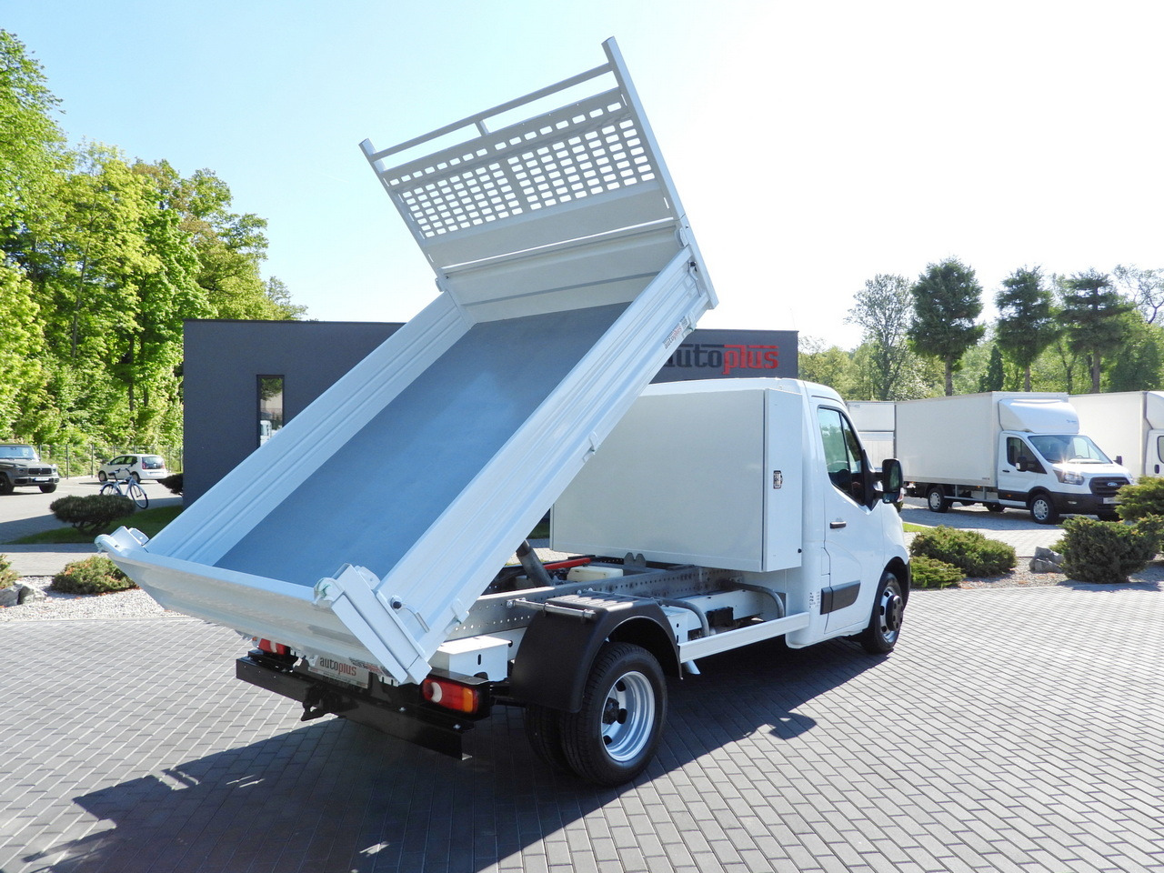 RENAULT MASTER TIPPER CRUISE CONTROL TWIN WHEELS AIR CONDITIONING 145HP - Kipper Transporter: das Bild 3 RENAULT MASTER TIPPER CRUISE CONTROL TWIN WHEELS AIR CONDITIONING 145HP - Kipper Transporter: das Bild 3