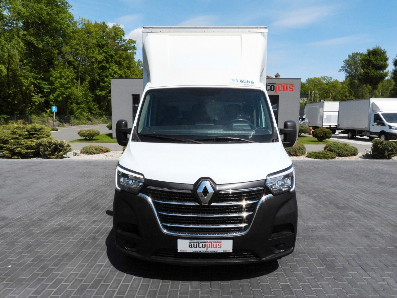 Renault MASTER KOFFER AUFZUG 8 PALETTEN TEMPOMAT NAVI - Koffer Transporter: das Bild 5 Renault MASTER KOFFER AUFZUG 8 PALETTEN TEMPOMAT NAVI - Koffer Transporter: das Bild 5