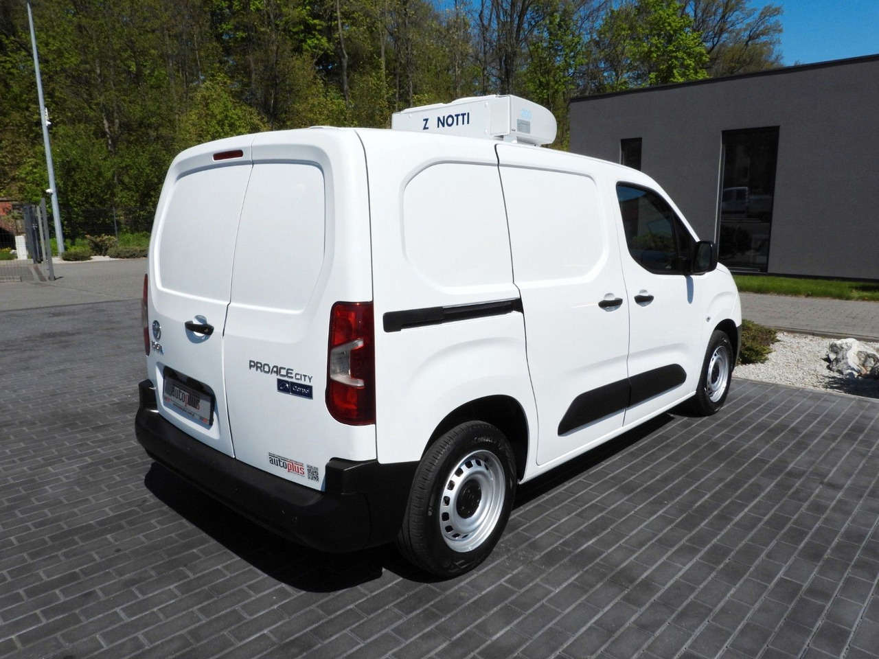 Kühltransporter Toyota PROACE CITY  KÜHLKASTENWAGEN -15*C  TEMPOMAT: das Bild 15