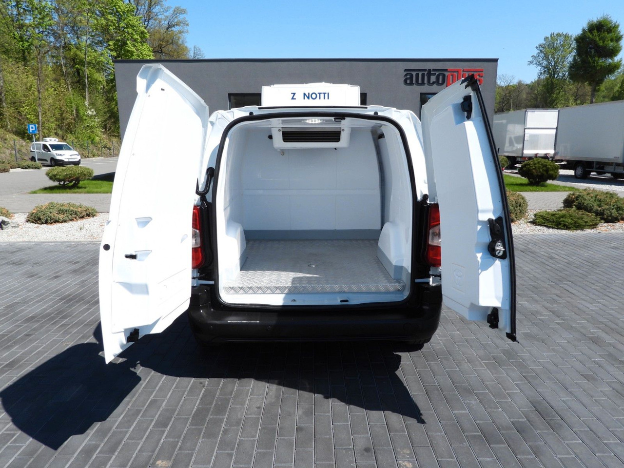 Kühltransporter Toyota PROACE CITY  KÜHLKASTENWAGEN -15*C  TEMPOMAT: das Bild 12