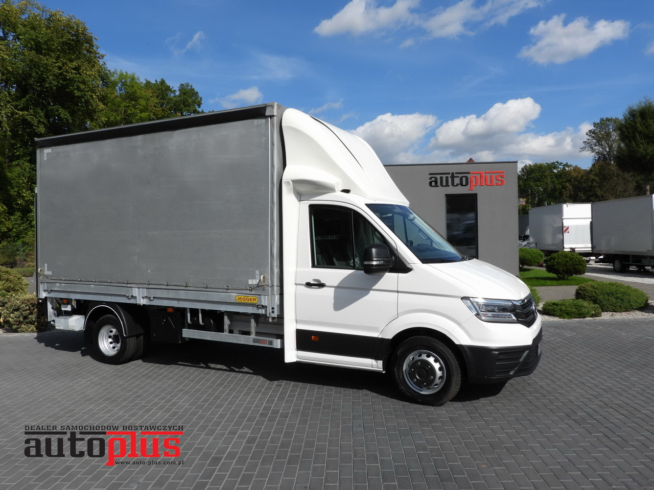 VOLKSWAGEN CRAFTER TARPAULIN LIFT 8 PALLETS CRUISE CONTROL LED LIGHTS TWIN WHEELS AIR CONDITIONING 180HP - Planen Transporter: das Bild 1 VOLKSWAGEN CRAFTER TARPAULIN LIFT 8 PALLETS CRUISE CONTROL LED LIGHTS TWIN WHEELS AIR CONDITIONING 180HP - Planen Transporter: das Bild 1