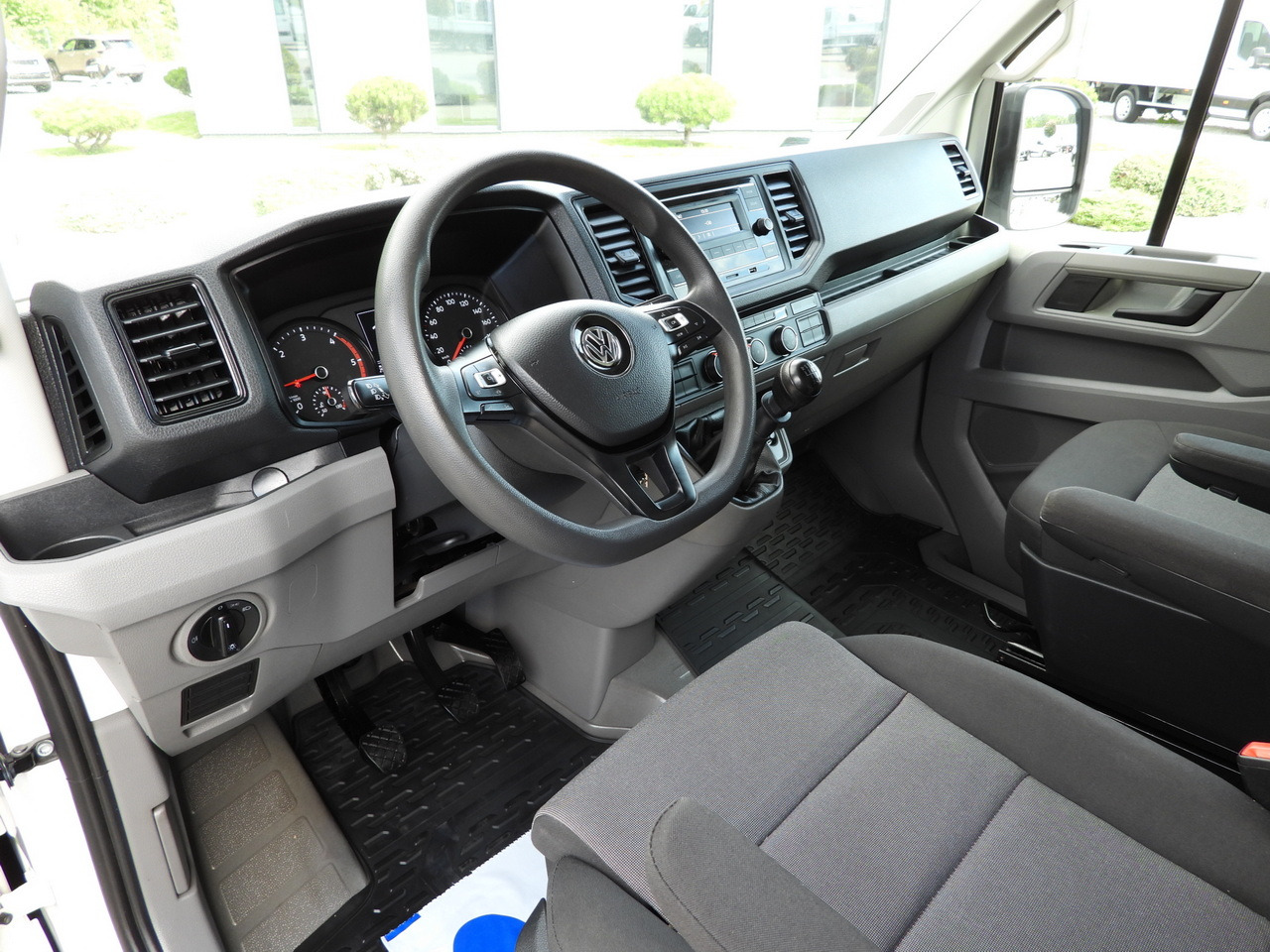 VOLKSWAGEN CRAFTER TARPAULIN LIFT 8 PALLETS WEBASTO CRUISE CONTROL LED LIGHTS AIR CONDITIONING 180HP - Planen Transporter: das Bild 2 VOLKSWAGEN CRAFTER TARPAULIN LIFT 8 PALLETS WEBASTO CRUISE CONTROL LED LIGHTS AIR CONDITIONING 180HP - Planen Transporter: das Bild 2