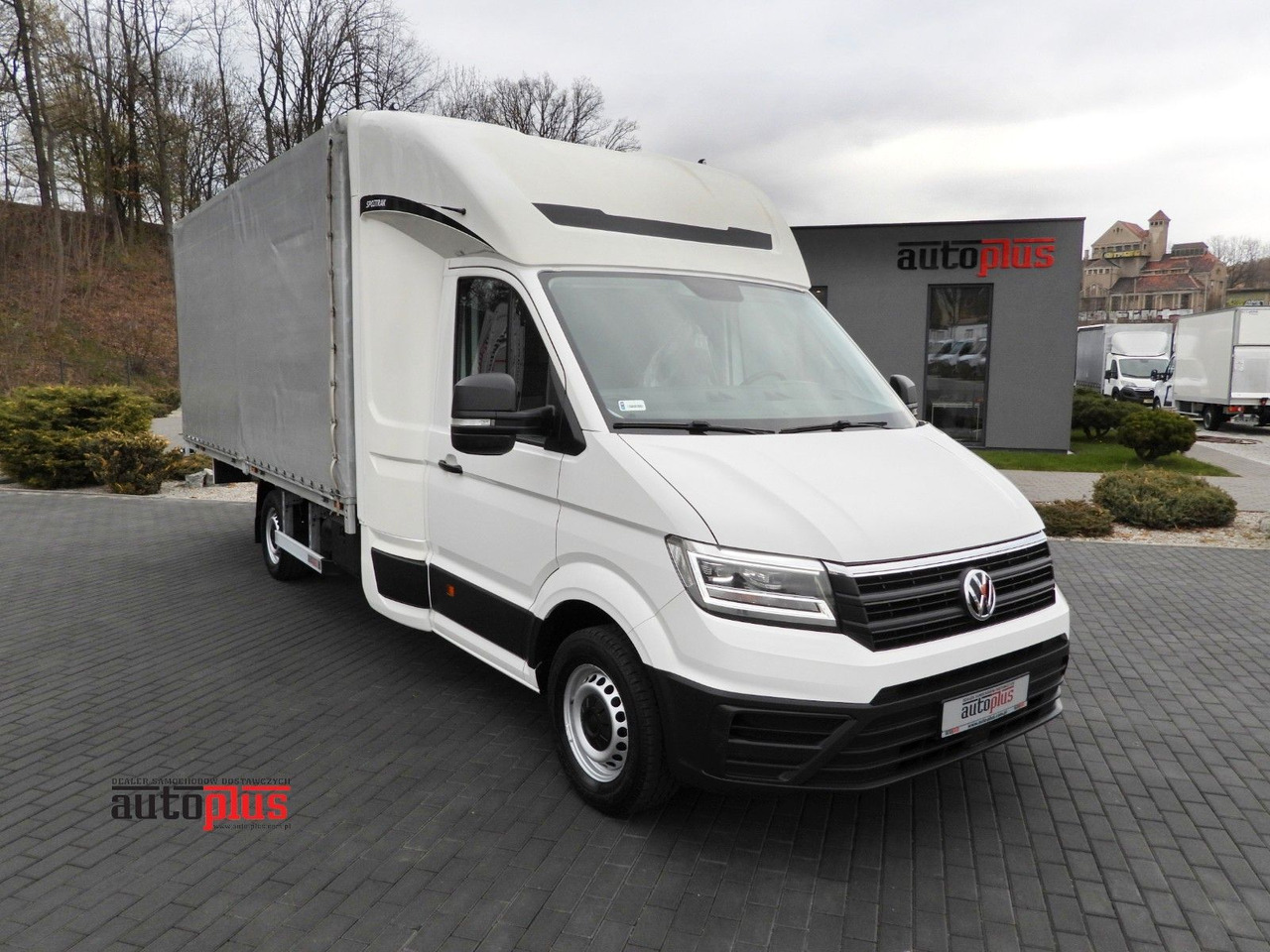 Volkswagen CRAFTER PRITSCHE PLANE 10 PALETTEN WEBASTO - Planen Transporter: das Bild 1 Volkswagen CRAFTER PRITSCHE PLANE 10 PALETTEN WEBASTO - Planen Transporter: das Bild 1