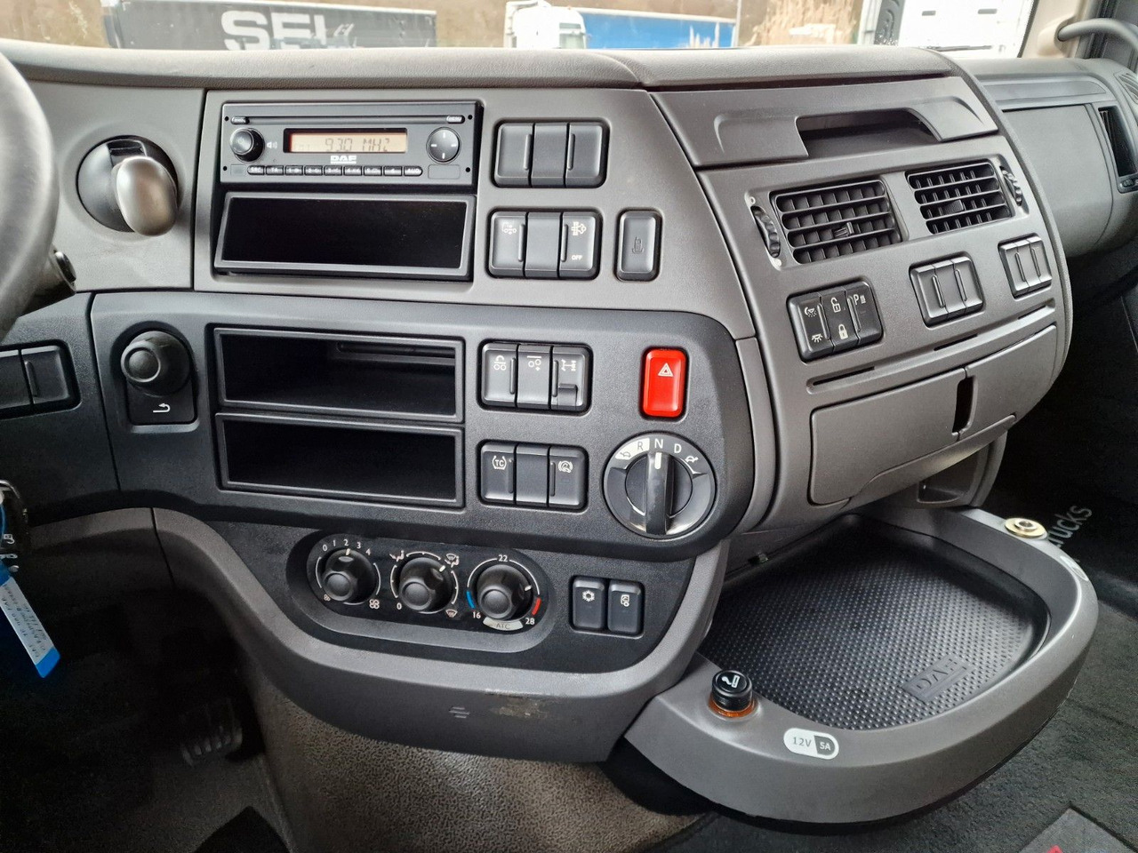 Plane LKW DAF XF 460 FAR / ZF Intarder / Durchladezug: das Bild 20