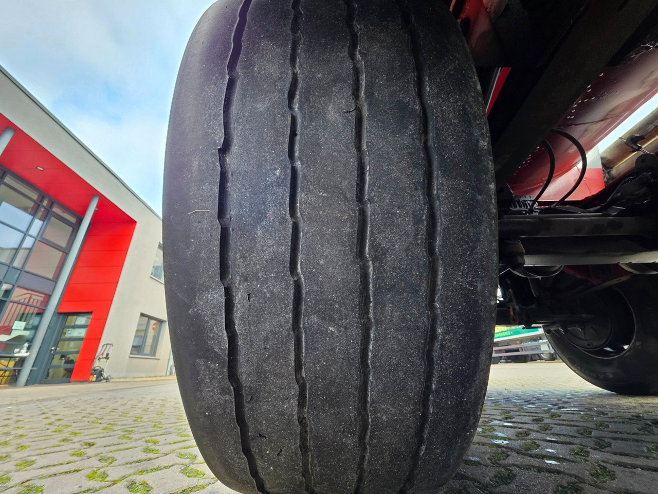 Tankauflieger Feldbinder TSA 38.3 / Alu / ADR AT, FL / Lift / VOGELSANG: das Bild 33 Tankauflieger Feldbinder TSA 38.3 / Alu / ADR AT, FL / Lift / VOGELSANG: das Bild 33