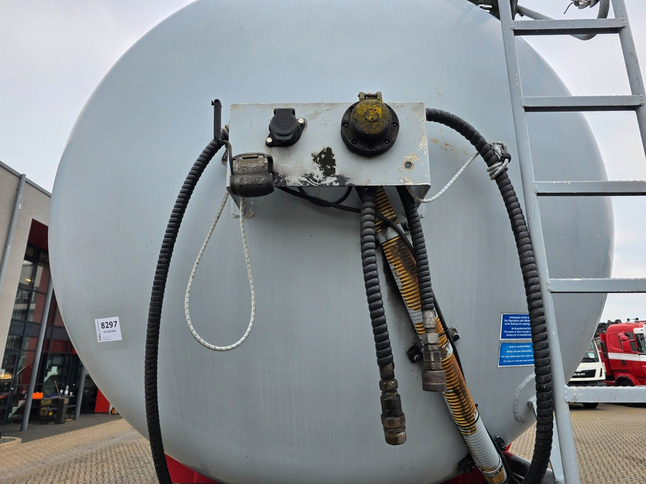 Tankauflieger Feldbinder TSA 38.3 / Alu / ADR AT, FL / Lift / VOGELSANG: das Bild 18 Tankauflieger Feldbinder TSA 38.3 / Alu / ADR AT, FL / Lift / VOGELSANG: das Bild 18