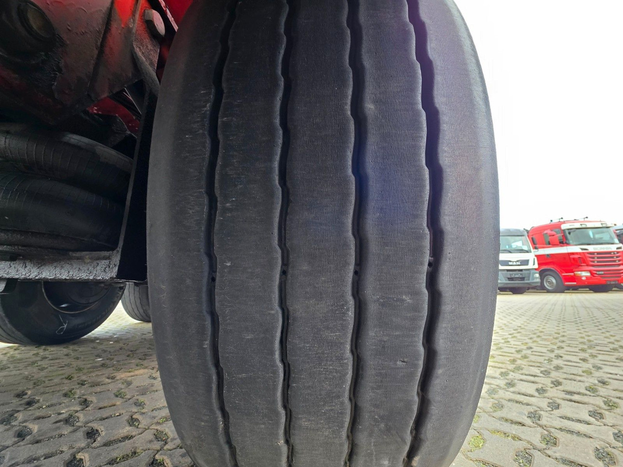 Tankauflieger Feldbinder TSA 38.3 / Alu / ADR AT, FL / Lift / VOGELSANG: das Bild 24 Tankauflieger Feldbinder TSA 38.3 / Alu / ADR AT, FL / Lift / VOGELSANG: das Bild 24