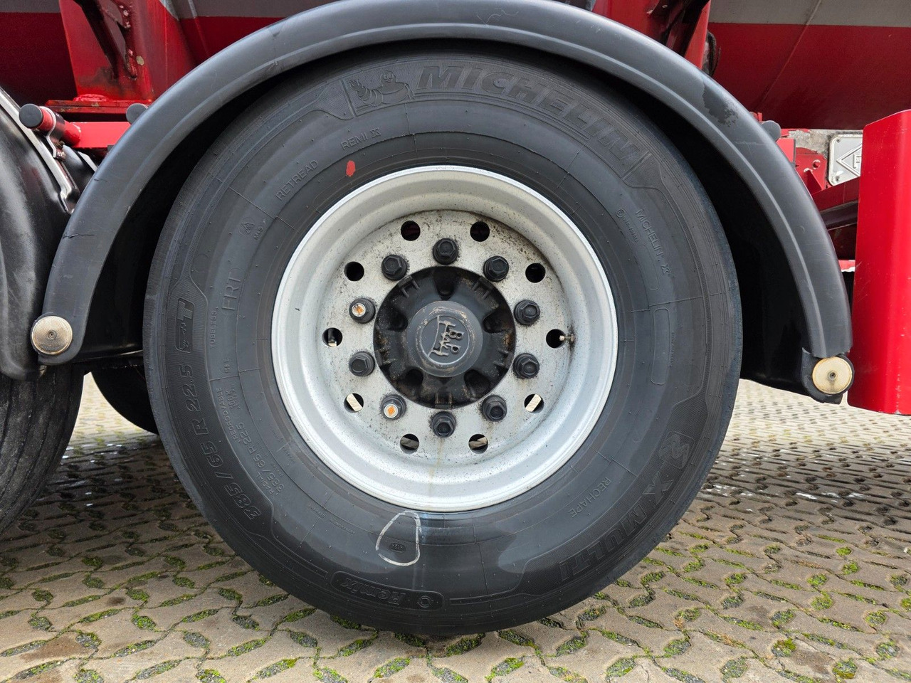 Tankauflieger Feldbinder TSA 38.3 / Alu / ADR AT, FL / Lift / VOGELSANG: das Bild 32 Tankauflieger Feldbinder TSA 38.3 / Alu / ADR AT, FL / Lift / VOGELSANG: das Bild 32