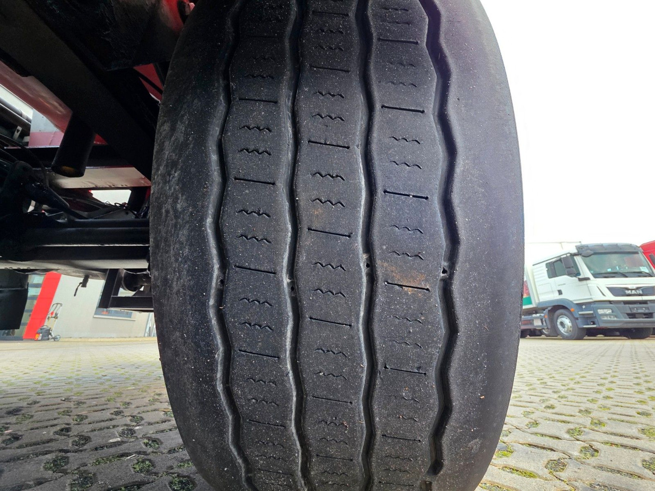 Tankauflieger Feldbinder TSA 38.3 / Alu / ADR AT, FL / Lift / VOGELSANG: das Bild 28 Tankauflieger Feldbinder TSA 38.3 / Alu / ADR AT, FL / Lift / VOGELSANG: das Bild 28