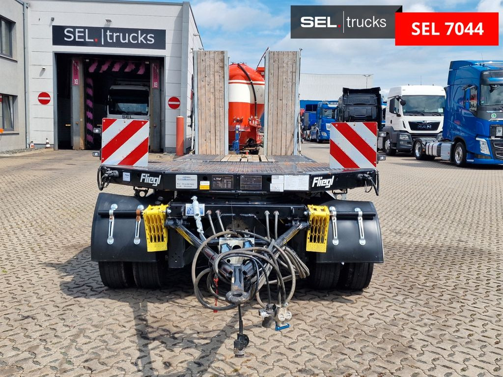 Fliegl DTS 300 / Rampen - Tieflader Anhänger: das Bild 2 Fliegl DTS 300 / Rampen - Tieflader Anhänger: das Bild 2