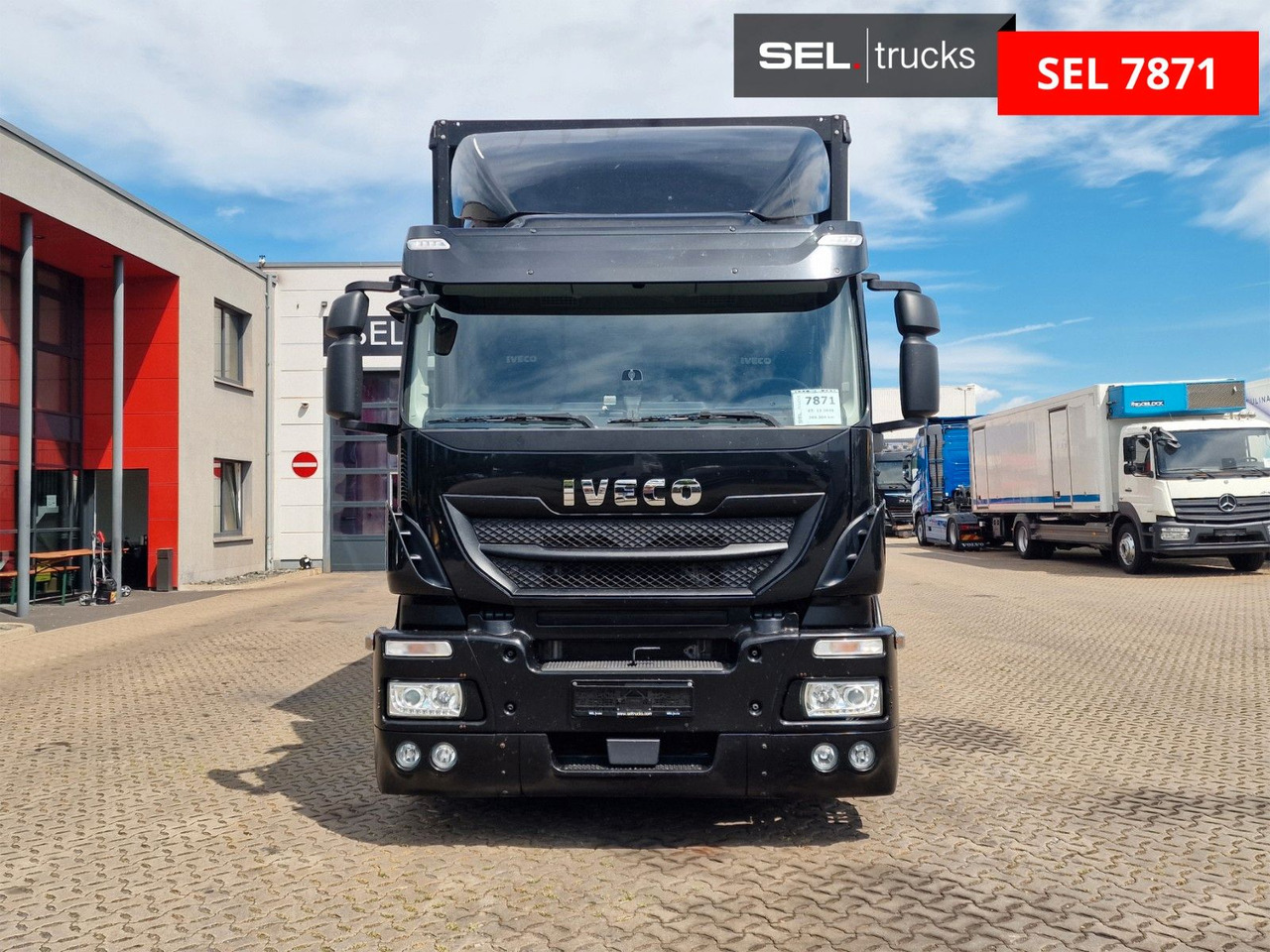 Iveco Stralis 400 / Staplerhalterung / Lenk-Liftachse - Plane LKW: das Bild 2 Iveco Stralis 400 / Staplerhalterung / Lenk-Liftachse - Plane LKW: das Bild 2