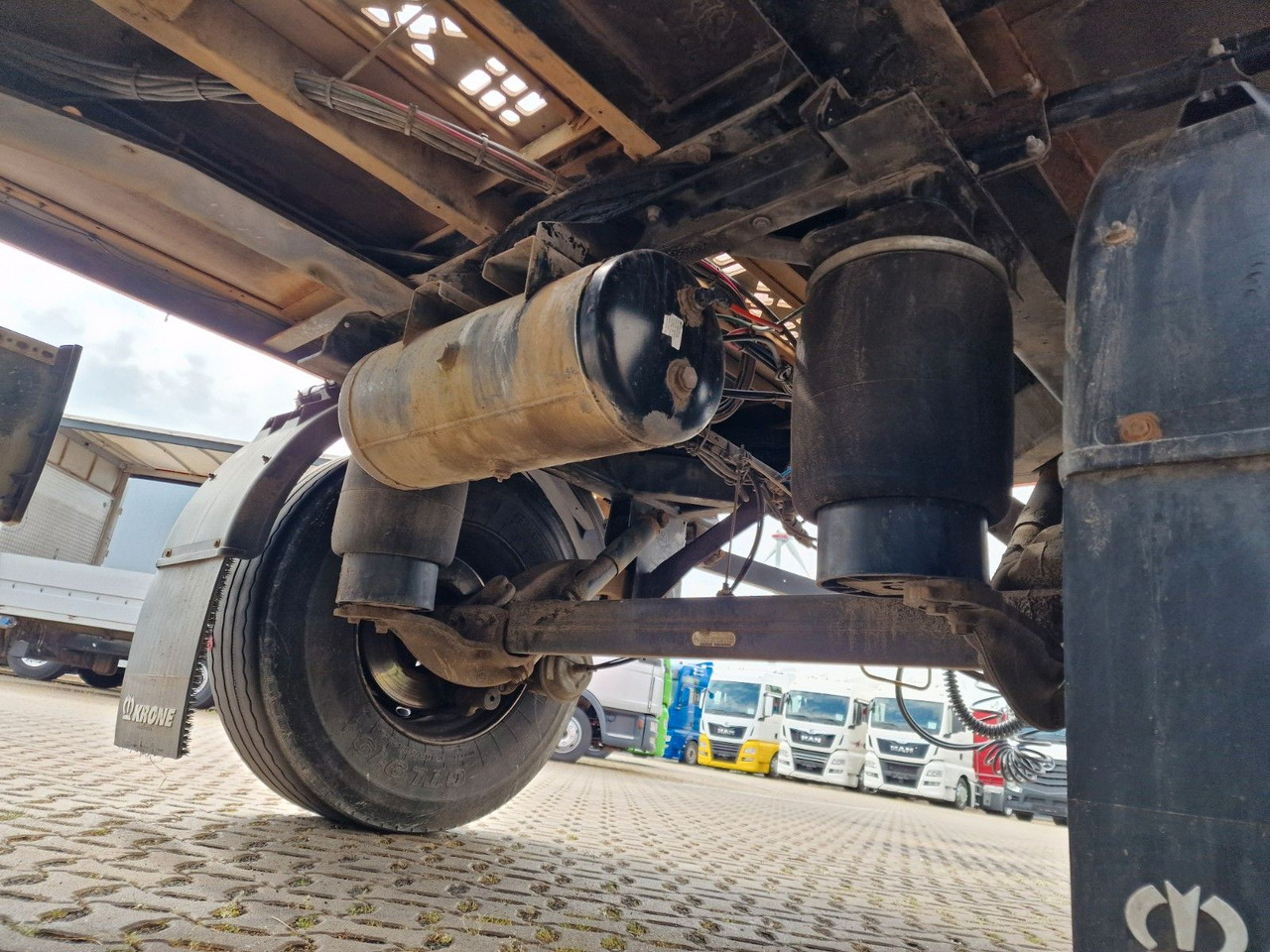 Pritschenanhänger/ Plattformanhänger Krone AZ / Baustoff / 40 mm: das Bild 24