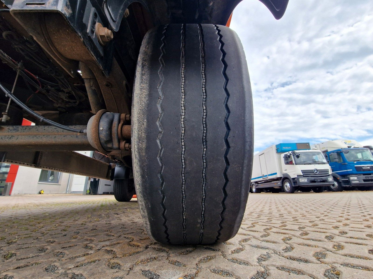 Pritschenanhänger/ Plattformanhänger Krone AZ / Baustoff / 40 mm: das Bild 27