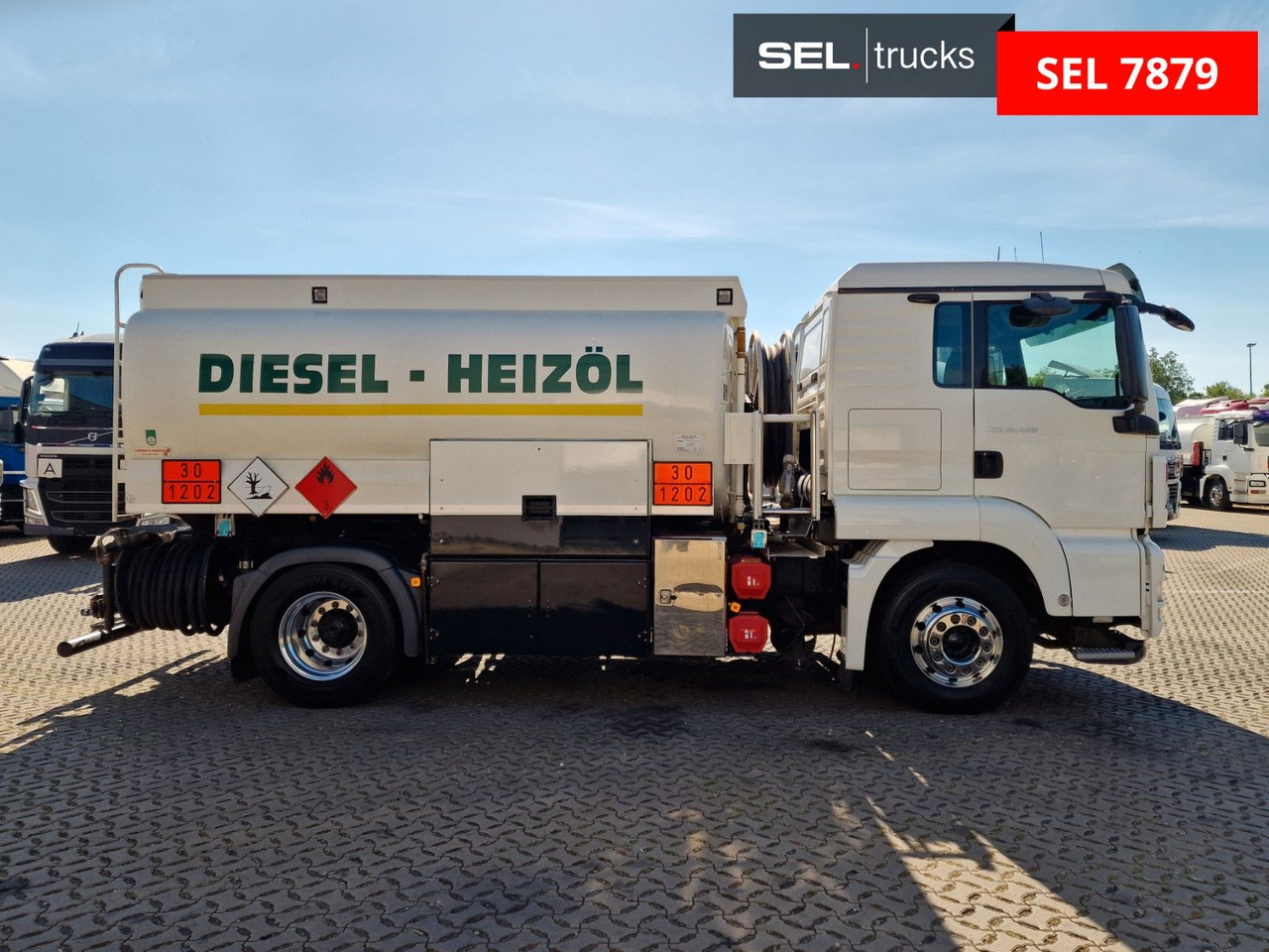 MAN TGS 18.480 4X2 LL / Intarder / ADR AT / 14.000 l - Tankwagen: das Bild 4 MAN TGS 18.480 4X2 LL / Intarder / ADR AT / 14.000 l - Tankwagen: das Bild 4