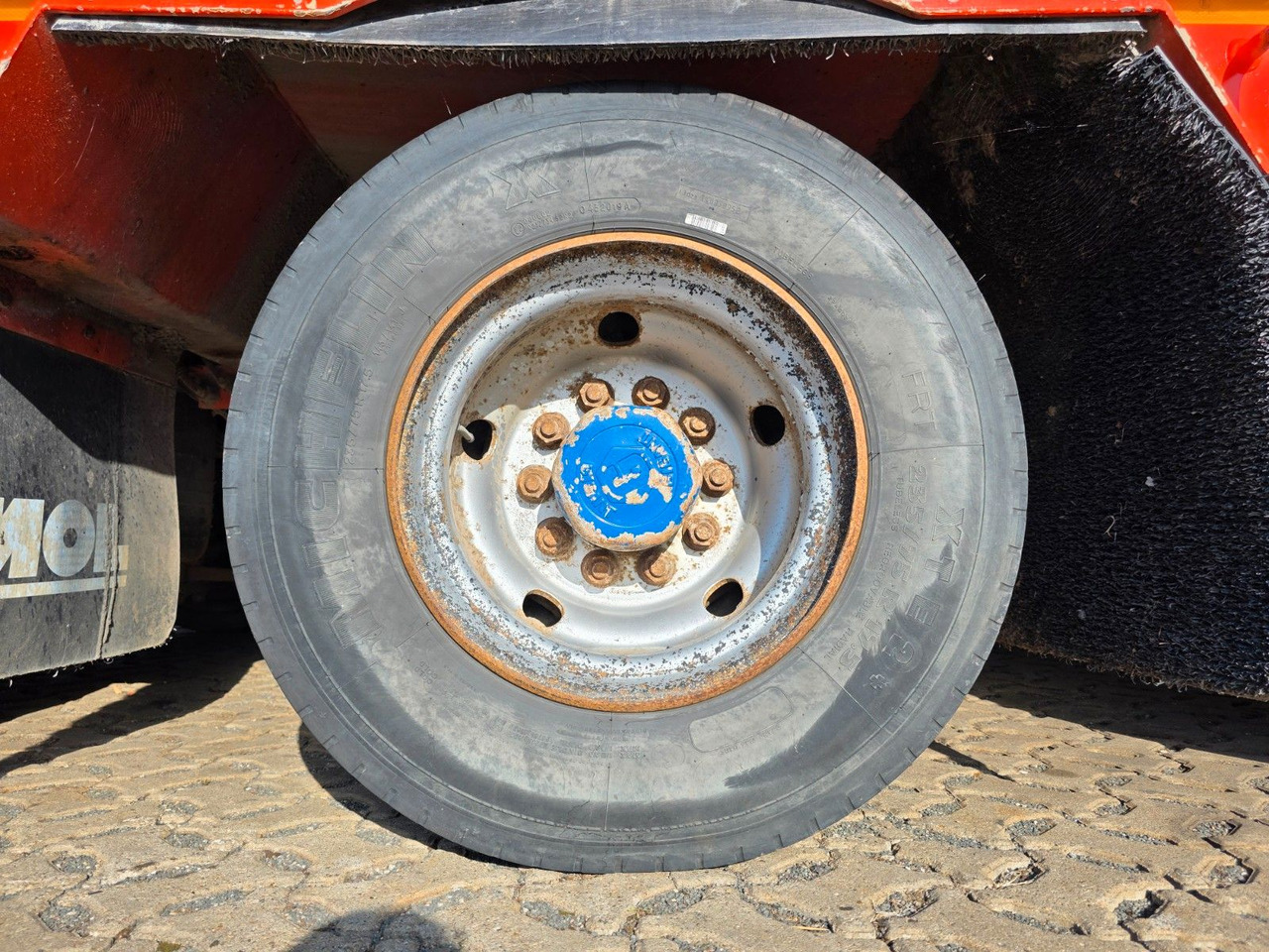 Tieflader Auflieger MOL / Lenkachse: das Bild 26