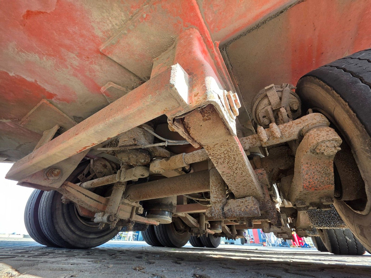 Tieflader Auflieger MOL / Lenkachse: das Bild 20