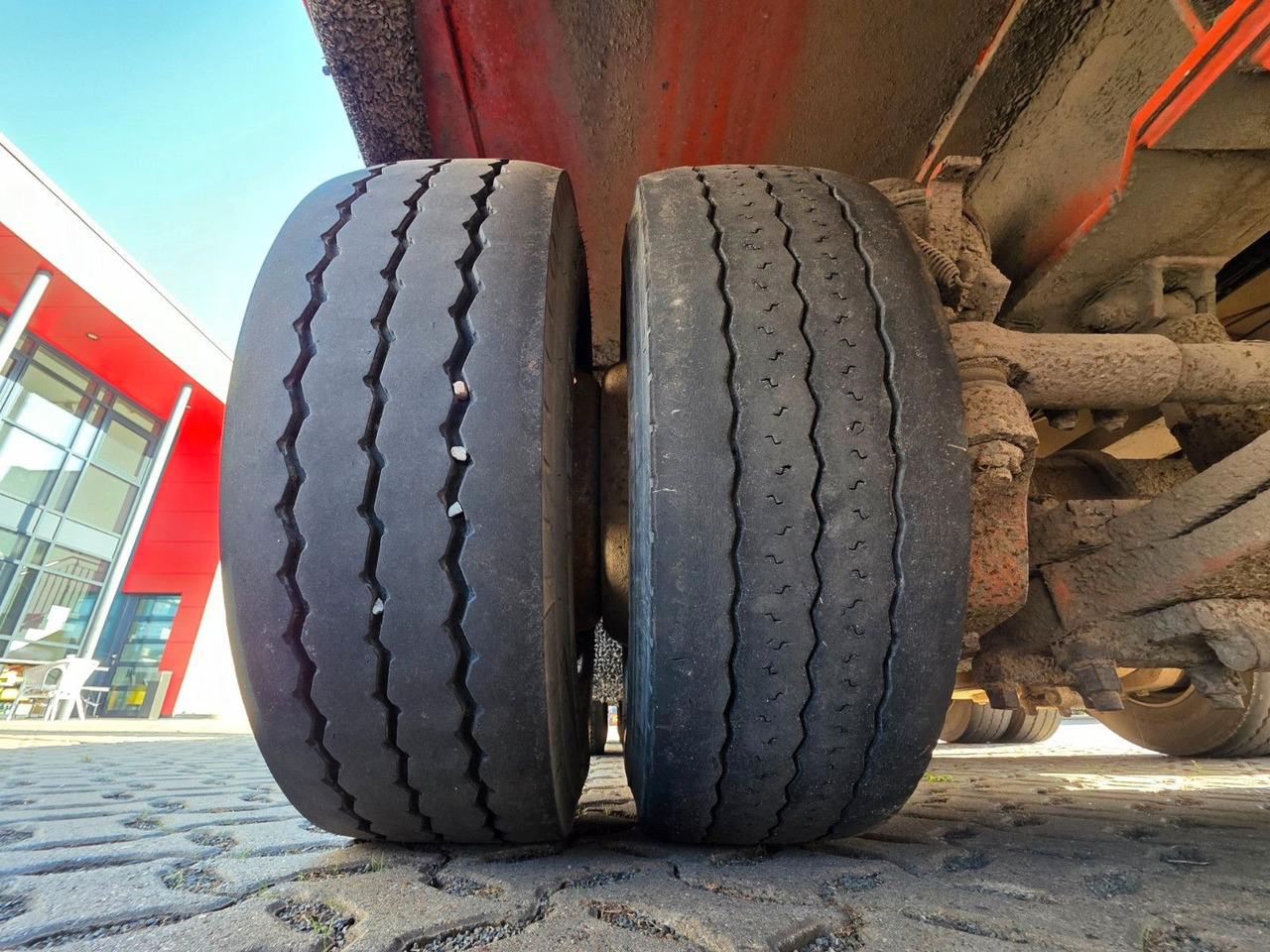 Tieflader Auflieger MOL / Lenkachse: das Bild 30