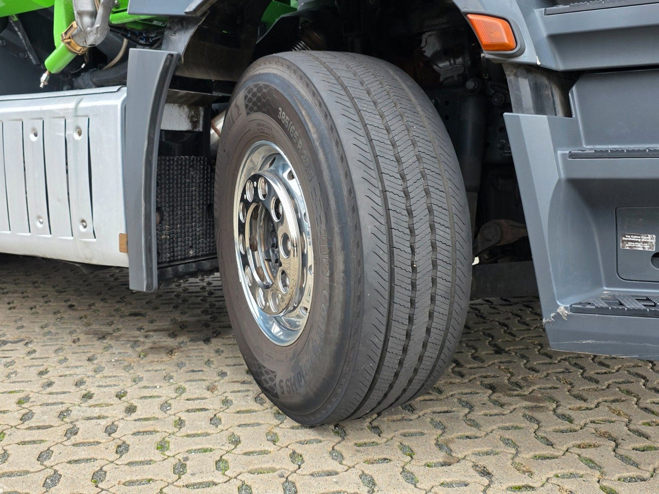 Tankwagen Mercedes-Benz Antos 2643 / Ret. / ADR AT / Lenkachse /KOMPLETT: das Bild 35