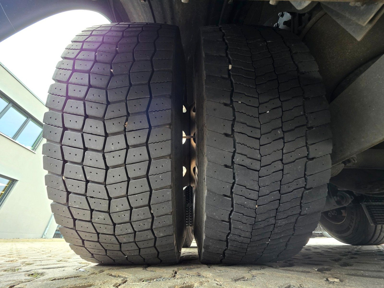 Tankwagen Mercedes-Benz Antos 2643 / Ret. / ADR AT / Lenkachse /KOMPLETT: das Bild 40