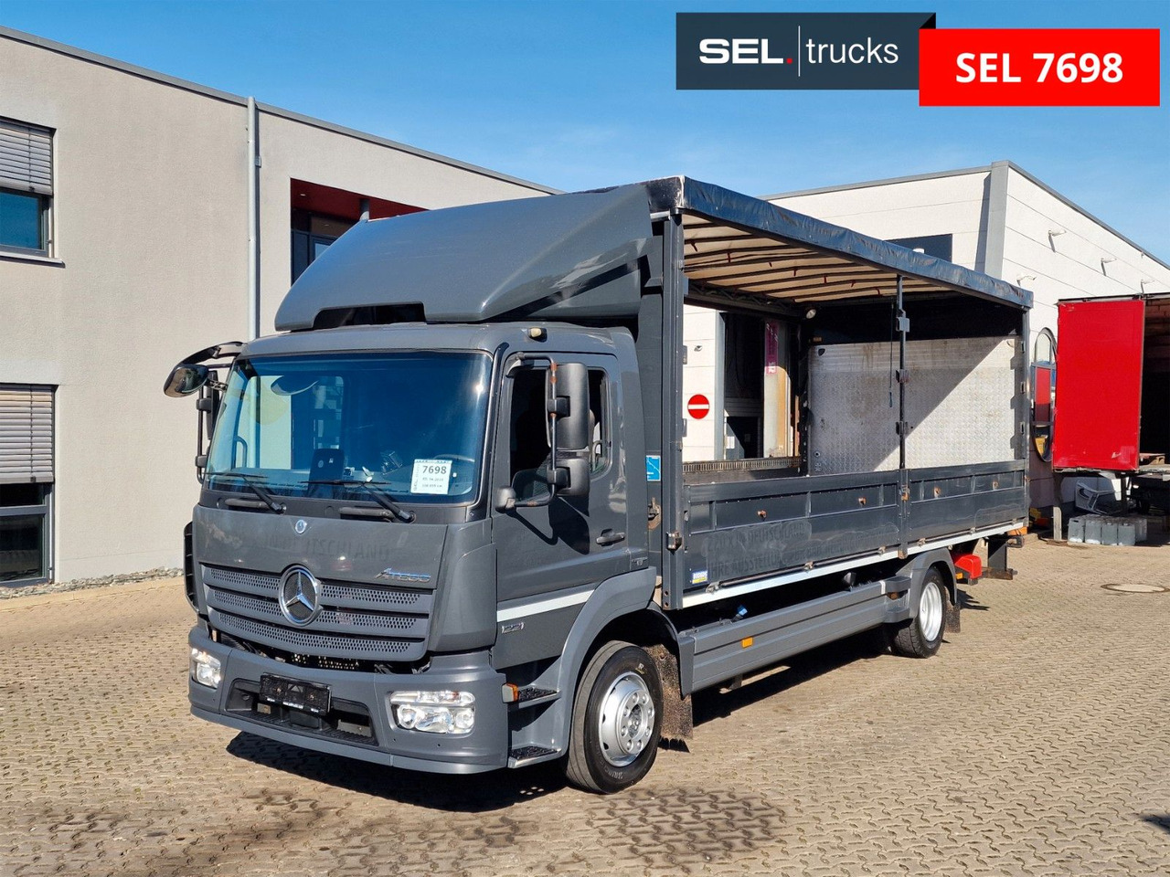 Mercedes-Benz Atego 1221 / Ladebordwand - Plane LKW: das Bild 1 Mercedes-Benz Atego 1221 / Ladebordwand - Plane LKW: das Bild 1