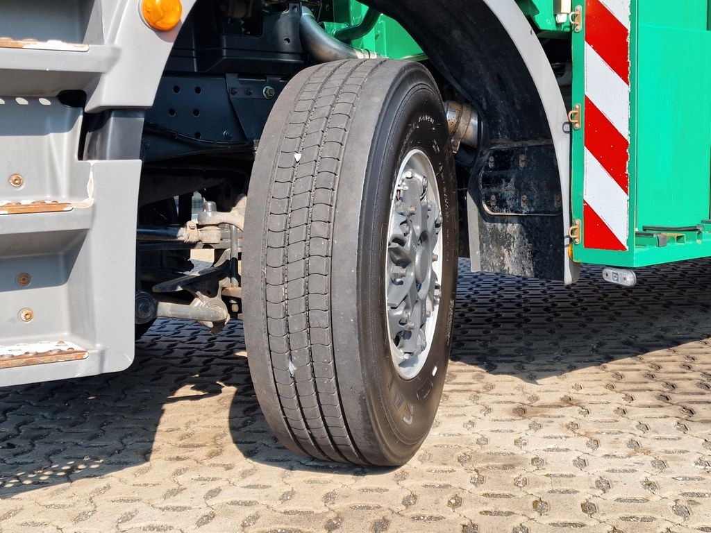 Autokran Mercedes-Benz Axor 1824 / FASSI F120AC 024 E + ACTIVE Mercedes-Benz Axor 1824 / FASSI F120AC 024 E + GLAS: das Bild 27