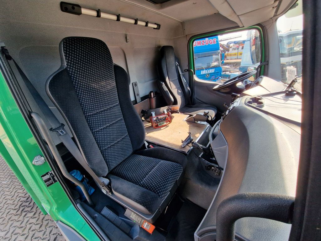 Autokran Mercedes-Benz Axor 1824 / FASSI F120AC 024 E + ACTIVE Mercedes-Benz Axor 1824 / FASSI F120AC 024 E + GLAS: das Bild 19