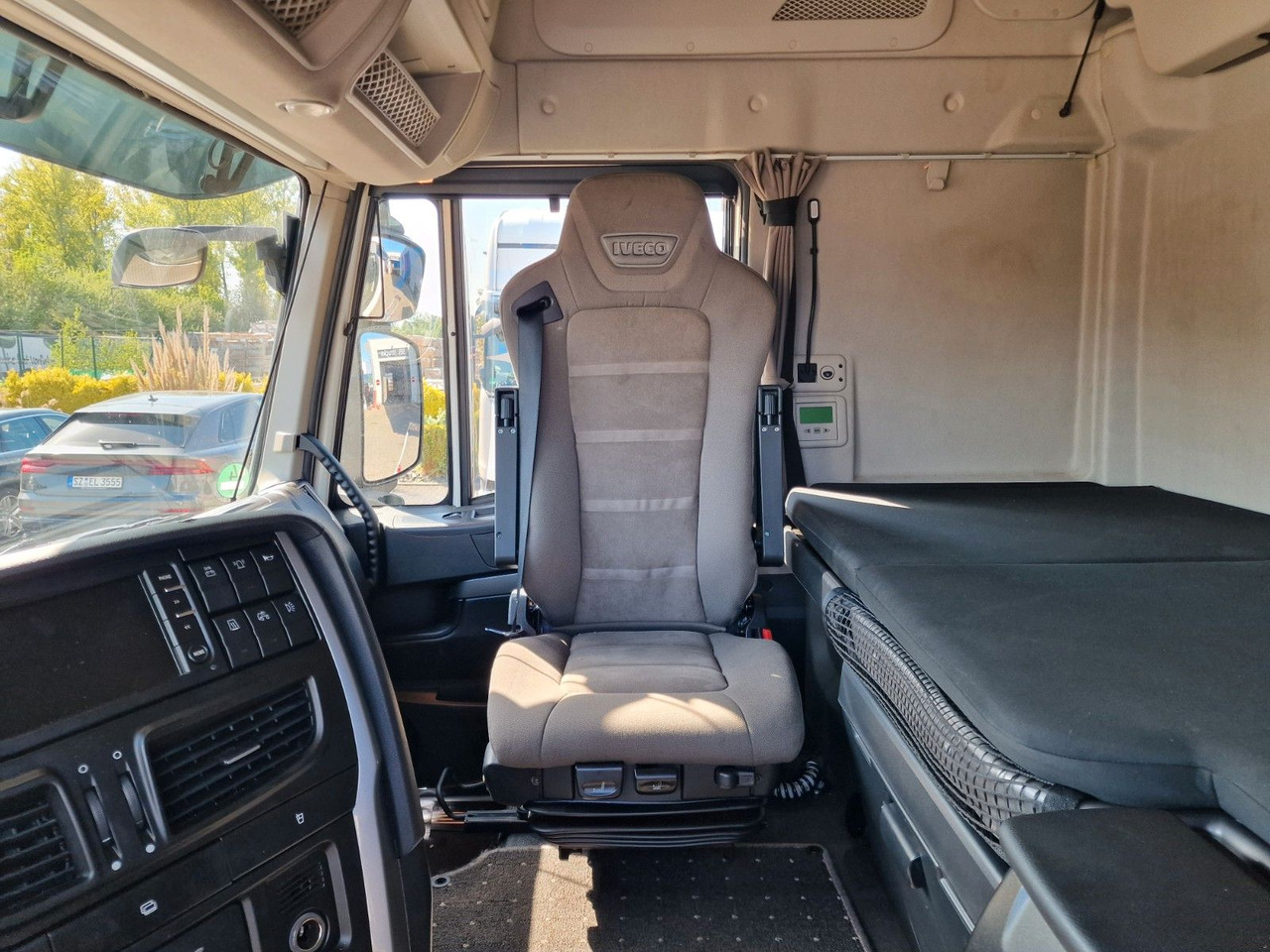 Sattelzugmaschine Iveco Stralis 480 / ZF Intarder / Standklima: das Bild 19