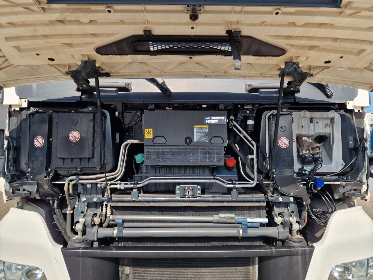 Sattelzugmaschine MAN TGX 18.400 4X2 LLS-U / HUBKUPPLUNG: das Bild 14