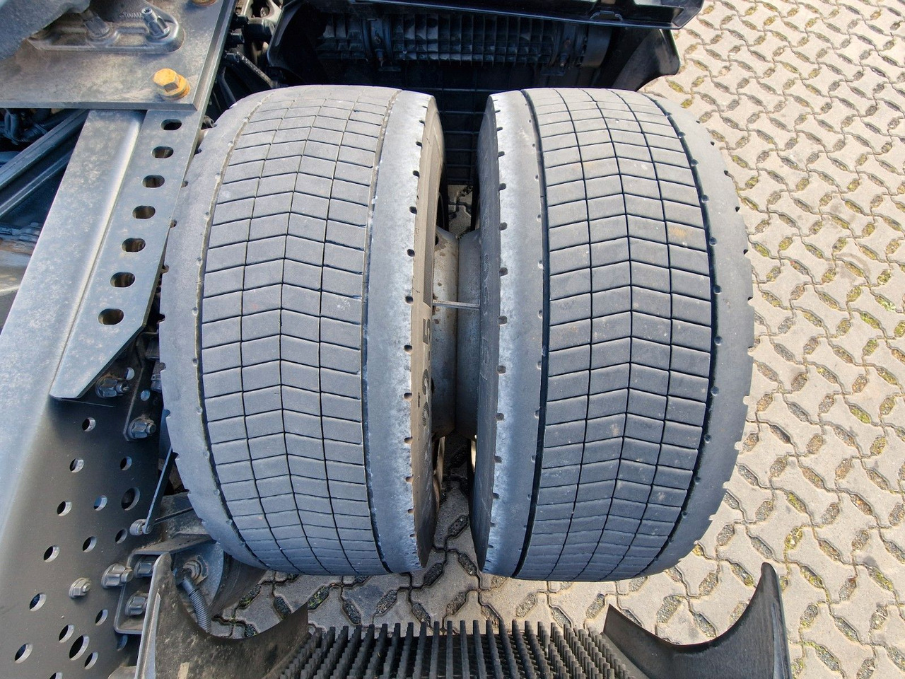 Sattelzugmaschine Mercedes-Benz Actros 1845 / Retarder / Standklima / Xenon: das Bild 30